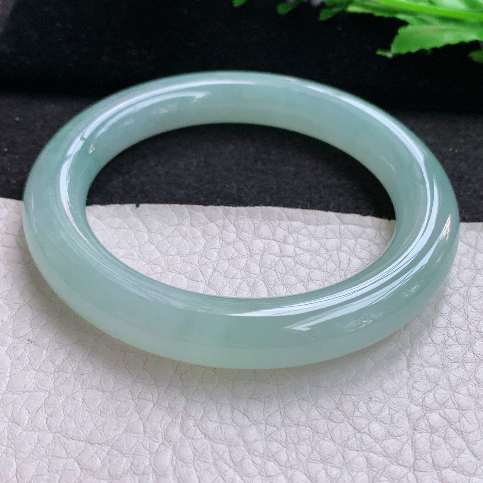 xo冰润晴绿款57*10.3*10.8美人镯 天然缅甸翡翠A货冰晴圆条玉手环