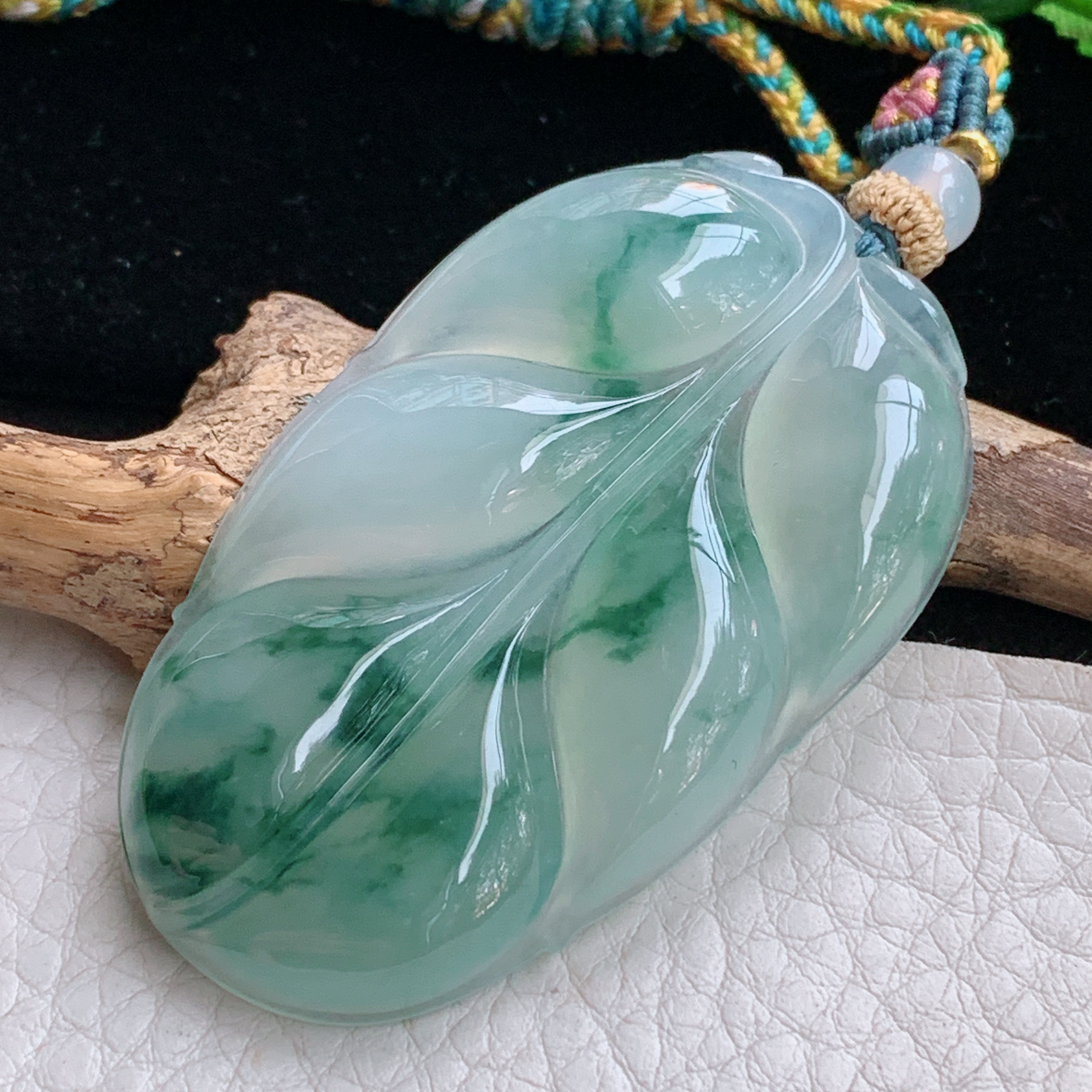 gp 实拍54.3*33.2*6缅甸天然翡翠冰种飘花叶子吊坠金枝玉叶玉坠