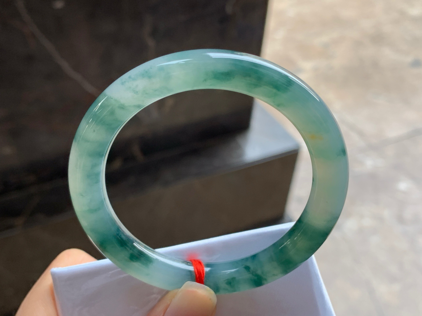 53.5-9

蓝花圆条手镯^_^飘花鲜艳