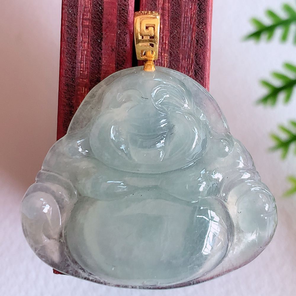 18k金扣冰润佛公挂件 玉质细腻  精雕弥勒佛，笑佛福耳垂肩，面相喜庆，开怀大笑，憨态可掬。惟妙惟肖，寓意福禄双全，吉祥美满，笑口常开 W141.5  尺寸：20.8-24-5mm