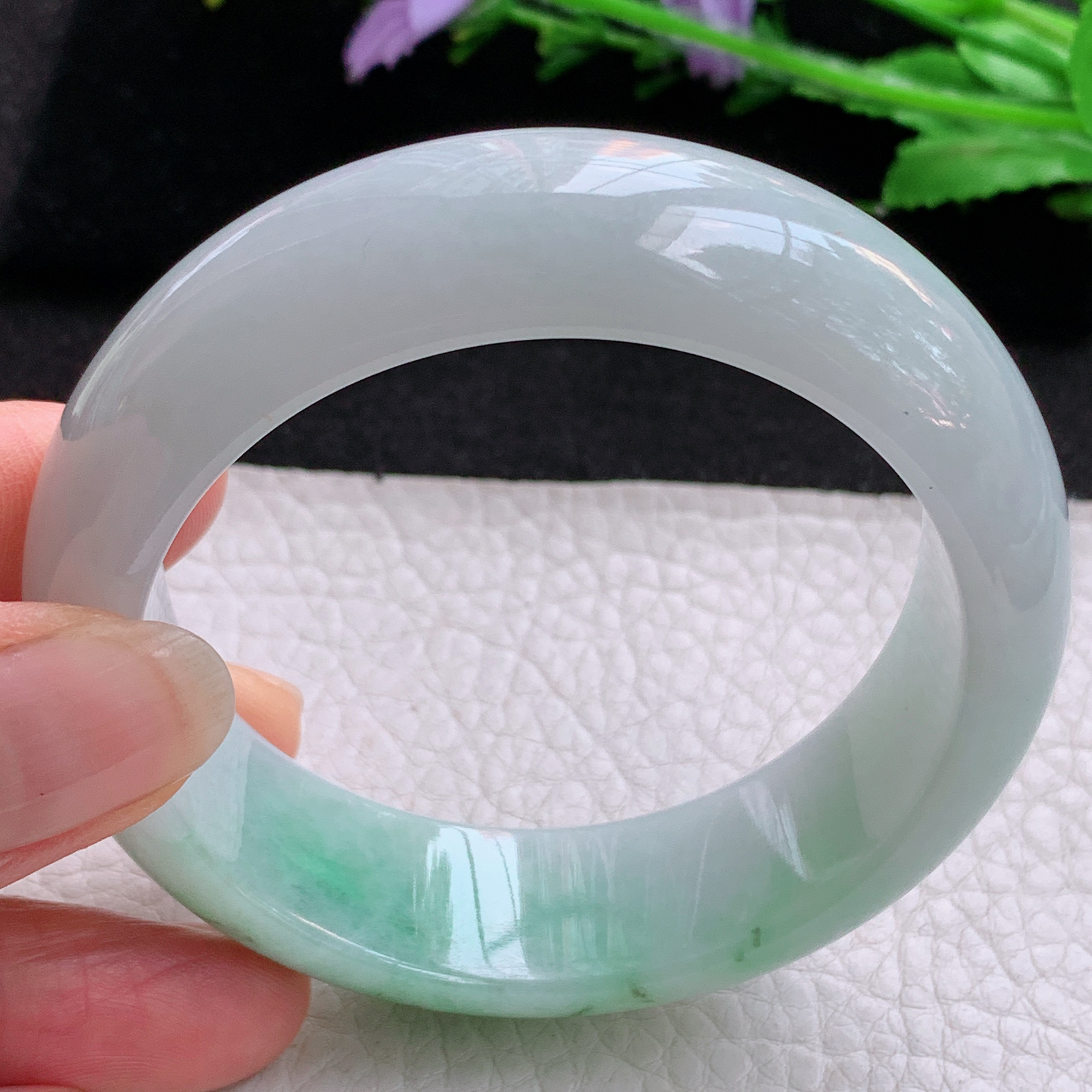 ee飘绿花款54.5*17*9轮胎镯 天然缅甸翡翠A货胶感飘逸宽边玉手环