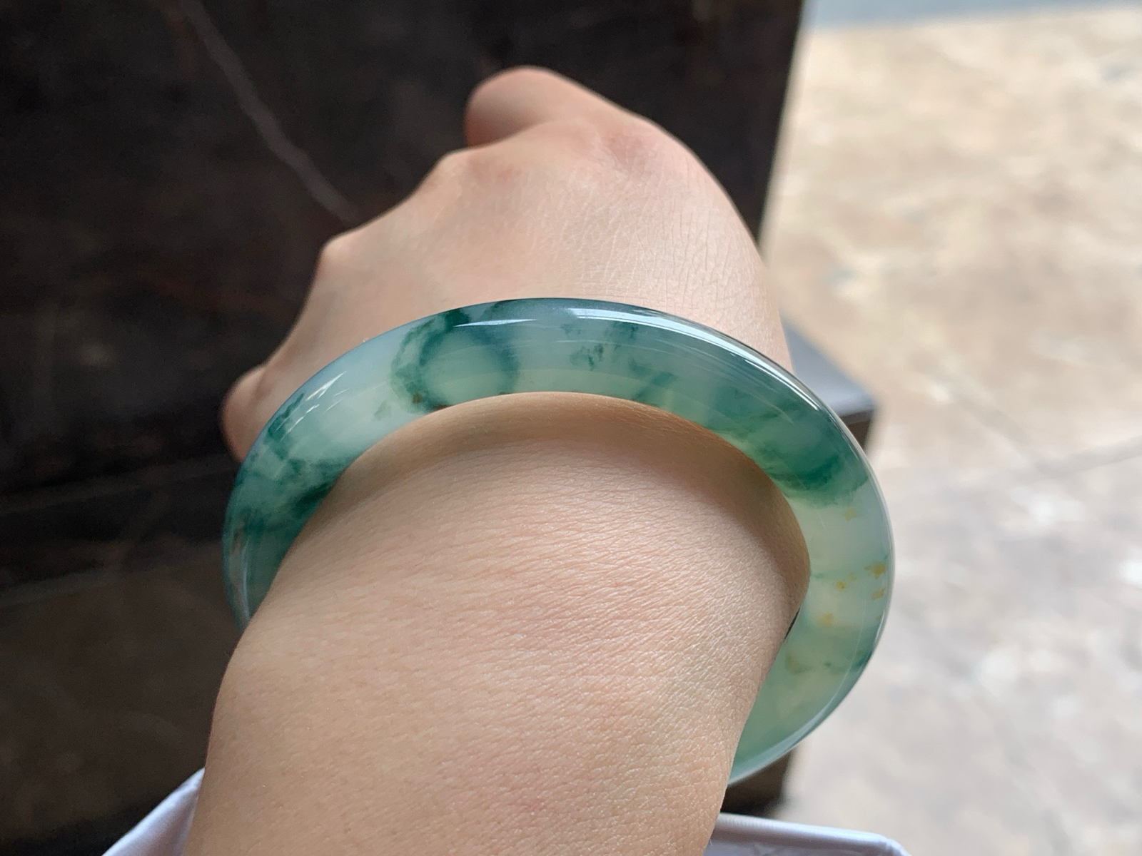 53.5-9

蓝花圆条手镯^_^飘花鲜艳