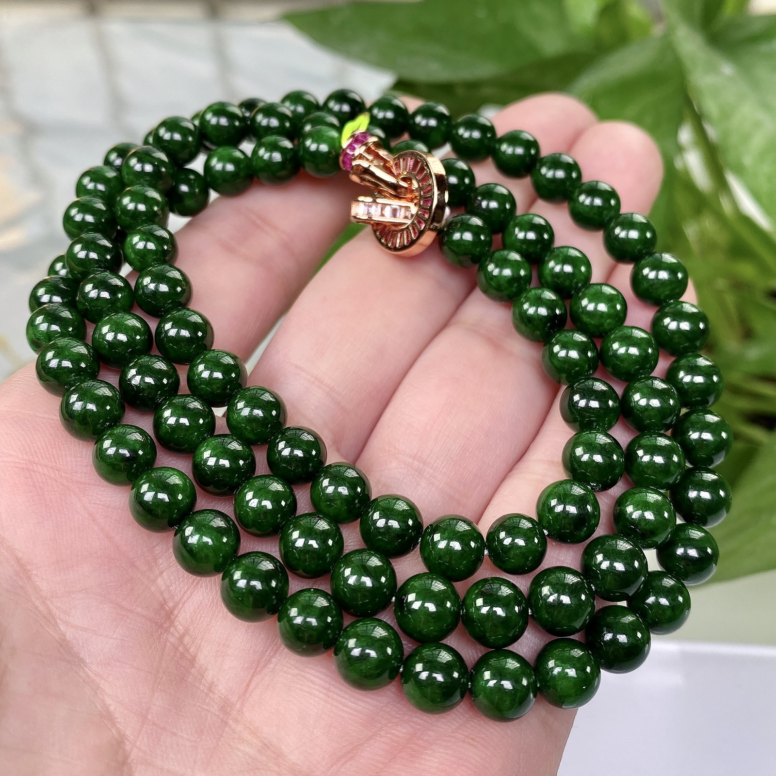 缅甸天然翡翠A货，卡7.5水润辣绿圆珠项链手链，尺寸：7.5mm/90颗，长度680mm，重量：70.23g