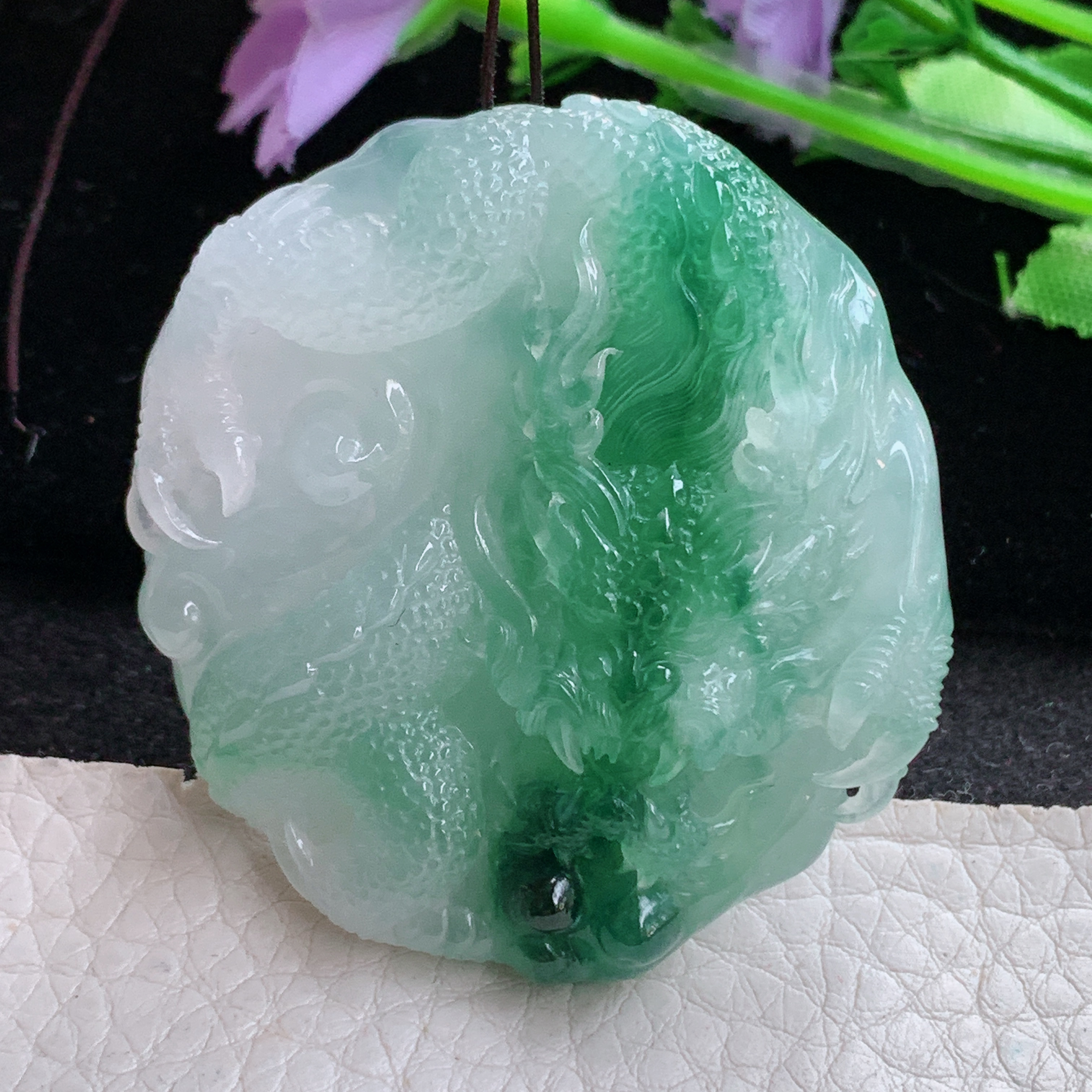 Sx实拍49.5*48*11.3缅甸天然翡翠冰飘绿花望精雕龙牌吊坠男款龙牌项坠