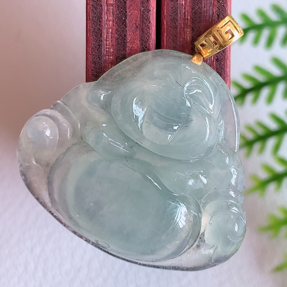 18k金扣冰润佛公挂件 玉质细腻  精雕弥勒佛，笑佛福耳垂肩，面相喜庆，开怀大笑，憨态可掬。惟妙惟肖，寓意福禄双全，吉祥美满，笑口常开 W141.5  尺寸：20.8-24-5mm