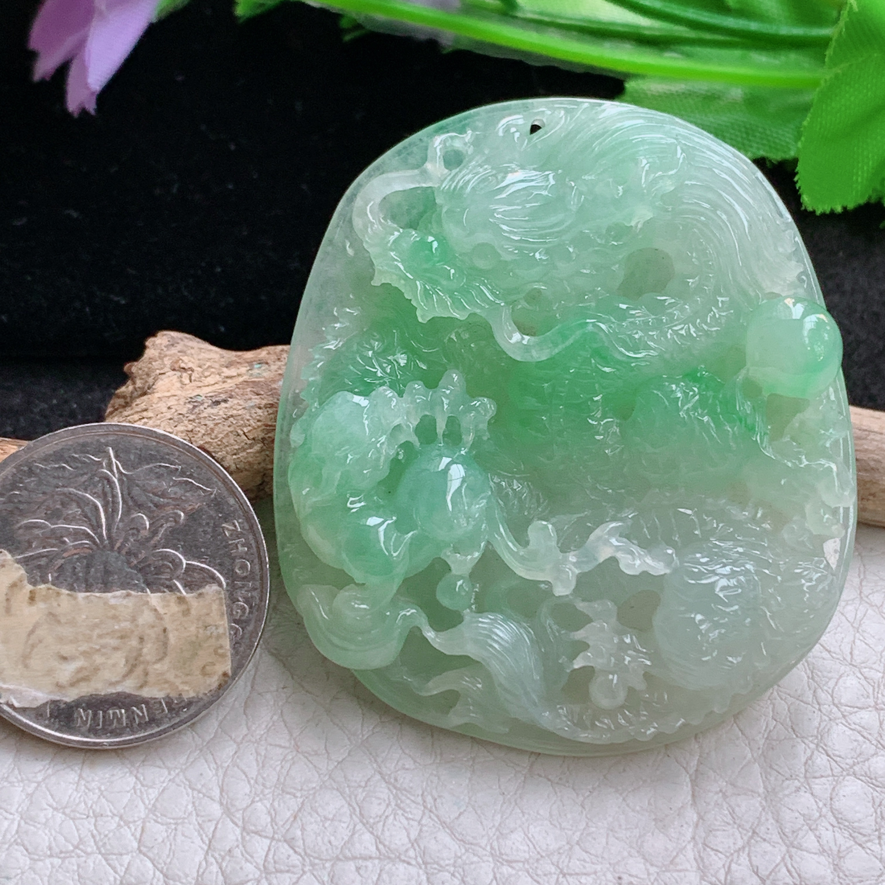 Sx实拍52.5*46*10.8缅甸天然翡翠冰绿望子成龙吊坠男款龙牌项坠