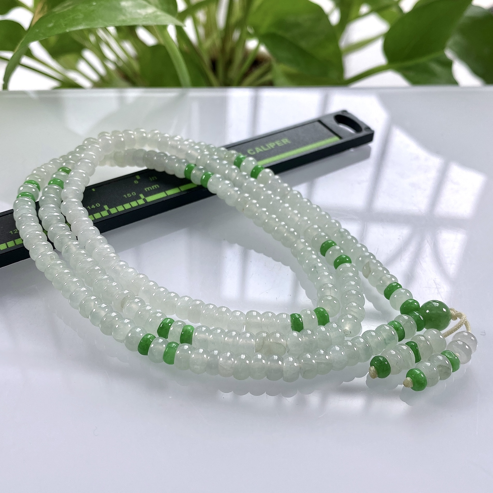 缅甸天然翡翠A货，冰种双彩算盘珠项链手链，尺寸：5.5/3mm，长度730mm，重量：43.19g