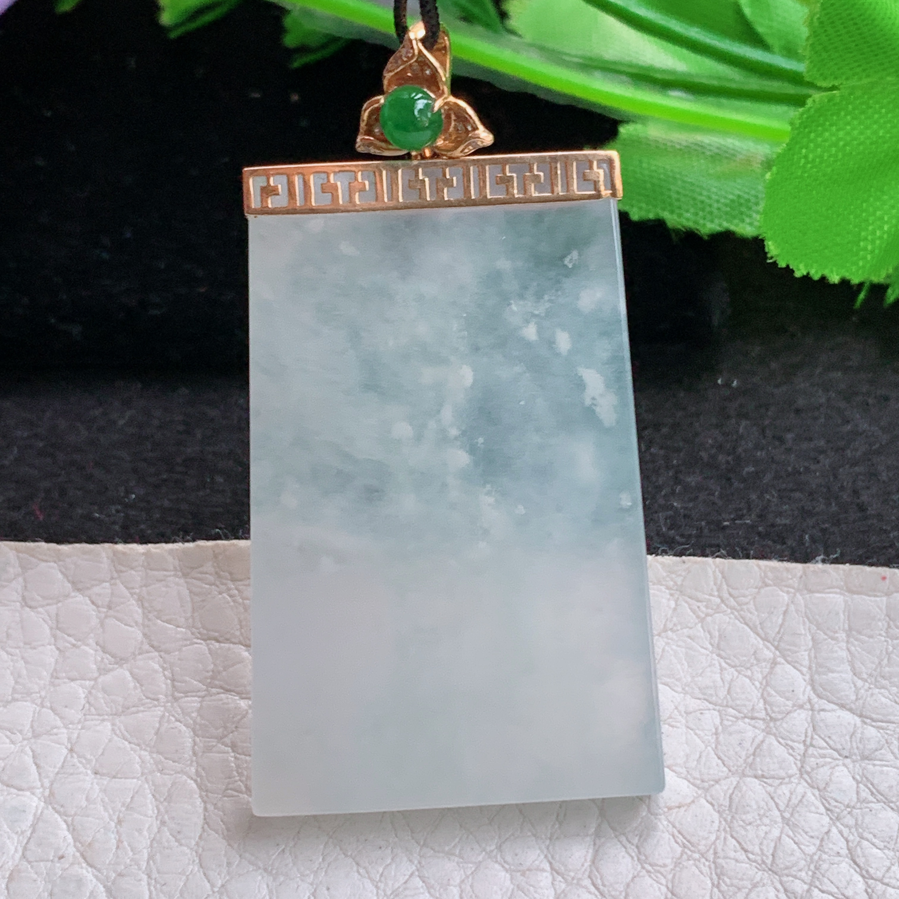 gp 实拍41.3*26.6*4.2缅甸天然翡翠冰透平安无事牌吊坠镶金玉坠