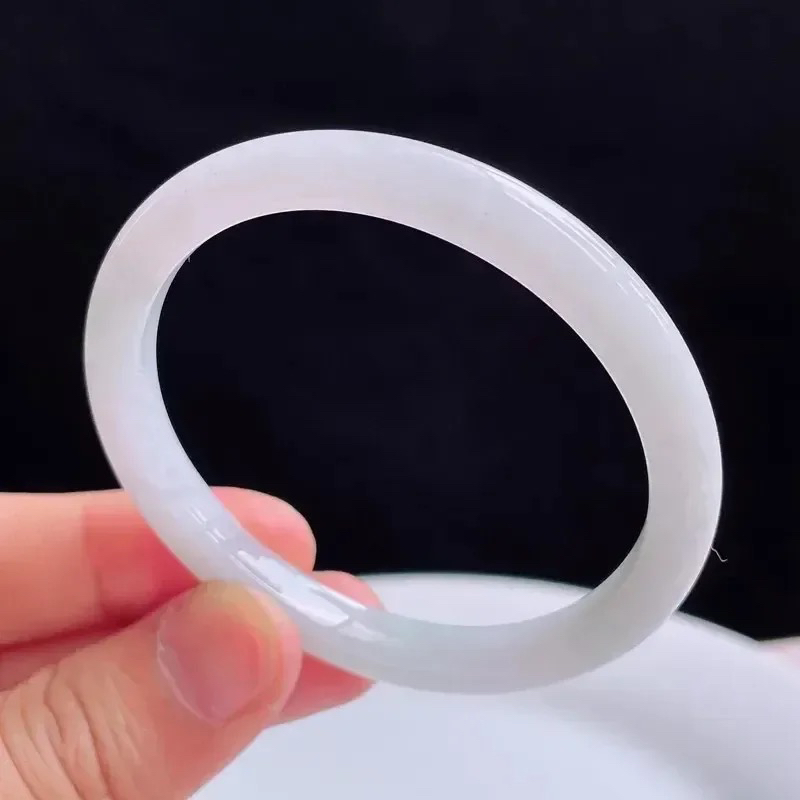 54*47mm自然光拍摄天然翡翠A货好种水贵妃手镯 22.49克