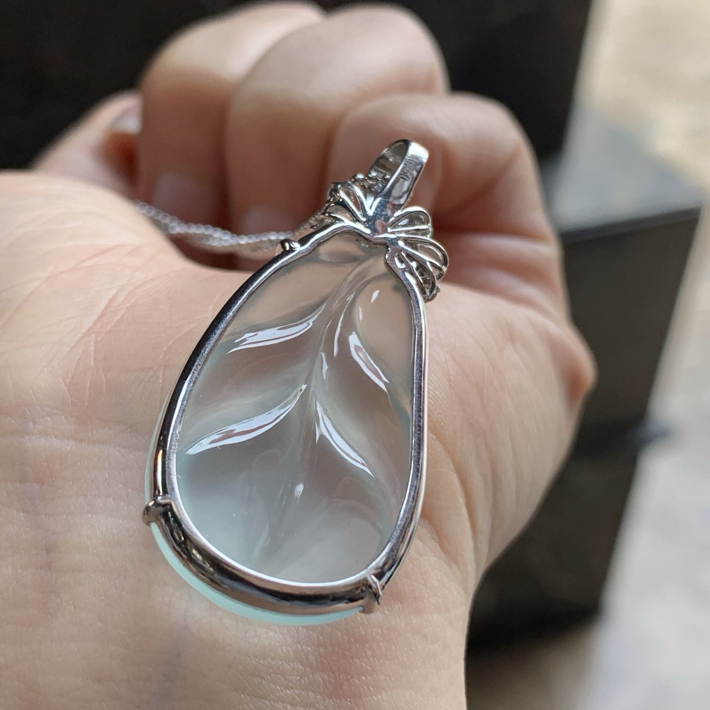 金钻镶嵌冰种叶子^_^透亮 胶感十足