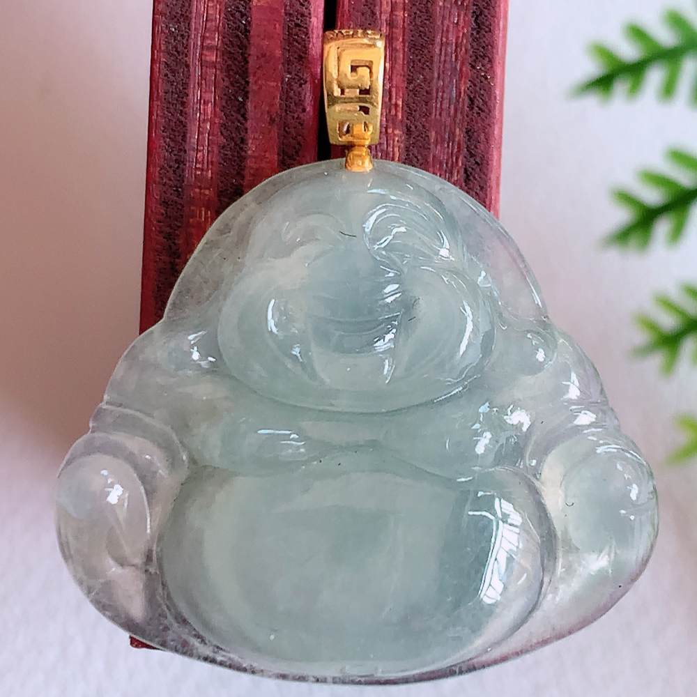 18k金扣冰润佛公挂件 玉质细腻  精雕弥勒佛，笑佛福耳垂肩，面相喜庆，开怀大笑，憨态可掬。惟妙惟肖，寓意福禄双全，吉祥美满，笑口常开 W141.5  尺寸：20.8-24-5mm