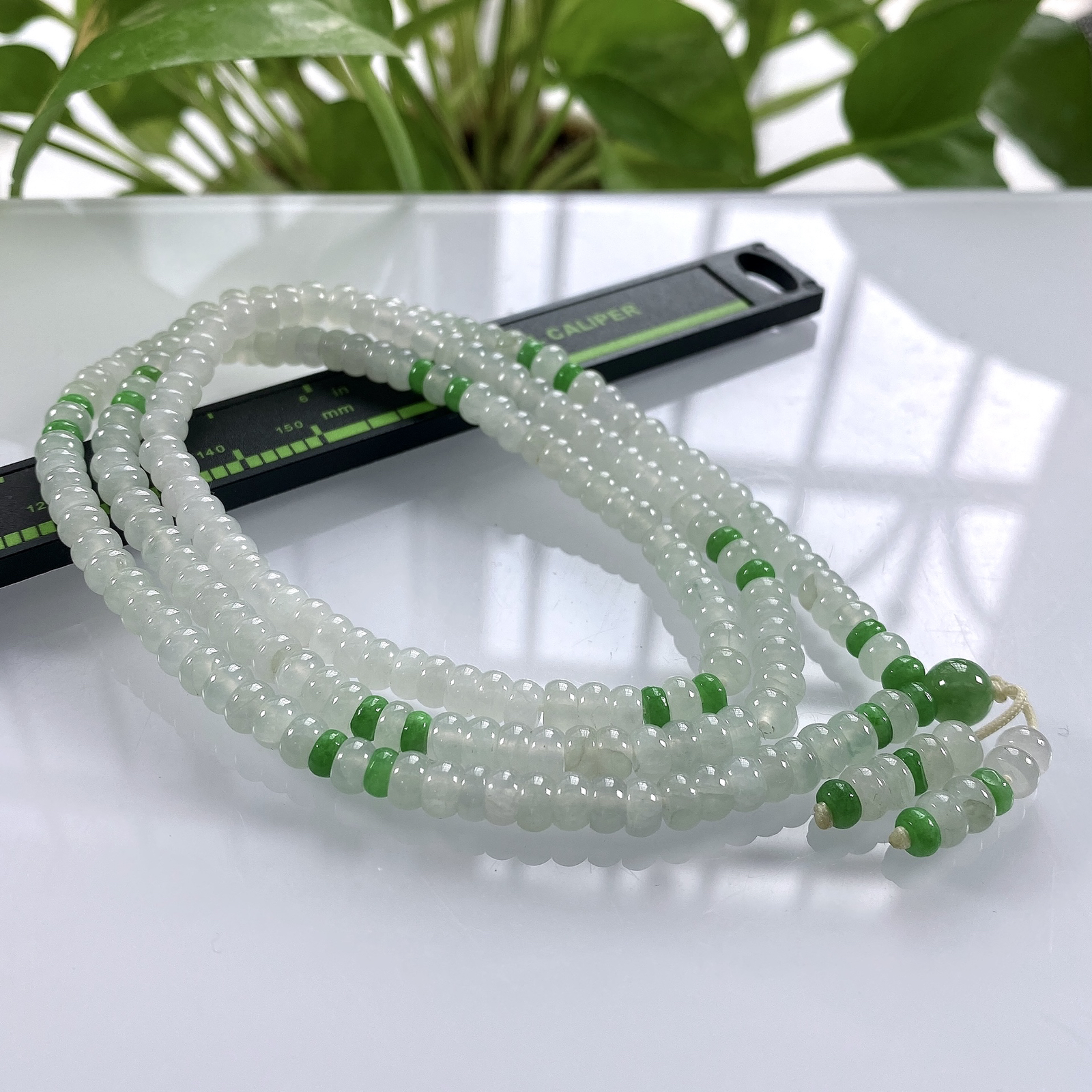 缅甸天然翡翠A货，冰种双彩算盘珠项链手链，尺寸：5.5/3mm，长度730mm，重量：43.19g