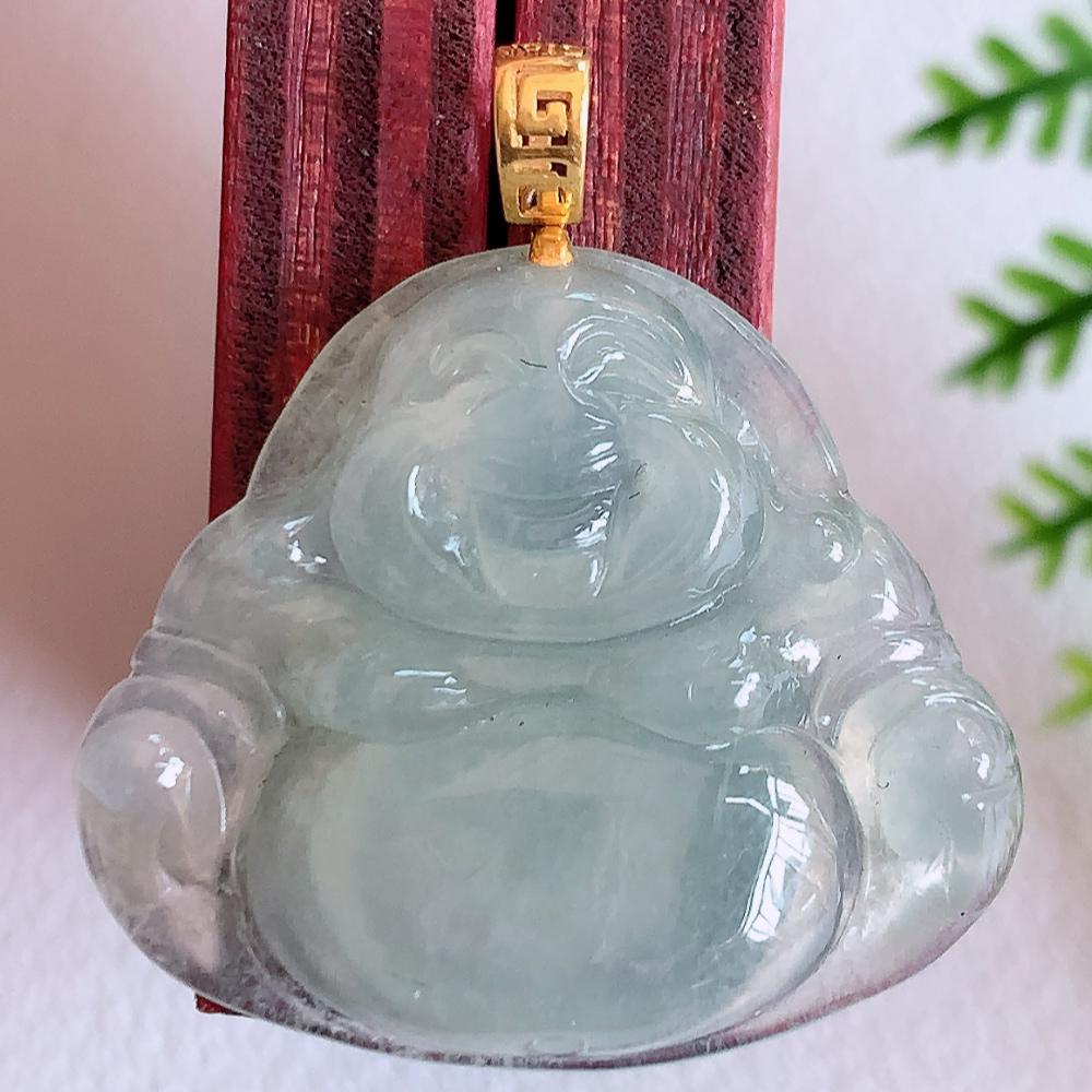 18k金扣冰润佛公挂件 玉质细腻  精雕弥勒佛，笑佛福耳垂肩，面相喜庆，开怀大笑，憨态可掬。惟妙惟肖，寓意福禄双全，吉祥美满，笑口常开 W141.5  尺寸：20.8-24-5mm