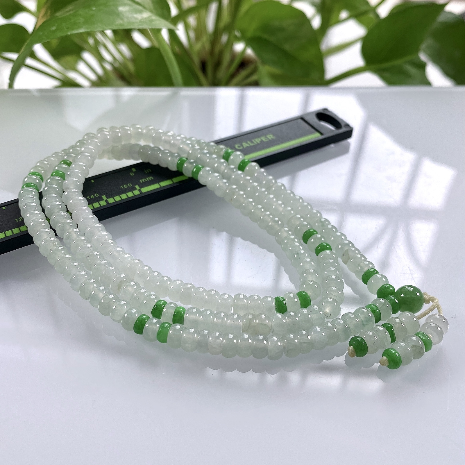 缅甸天然翡翠A货，冰种双彩算盘珠项链手链，尺寸：5.5/3mm，长度730mm，重量：43.19g