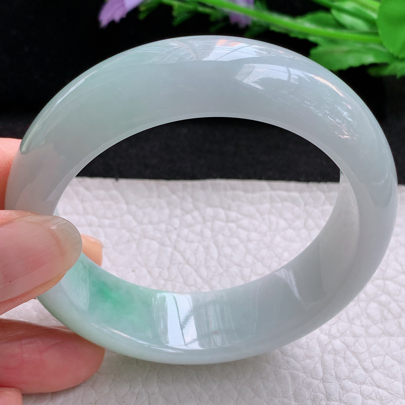 ee飘绿花款54.5*17*9轮胎镯 天然缅甸翡翠A货胶感飘逸宽边玉手环