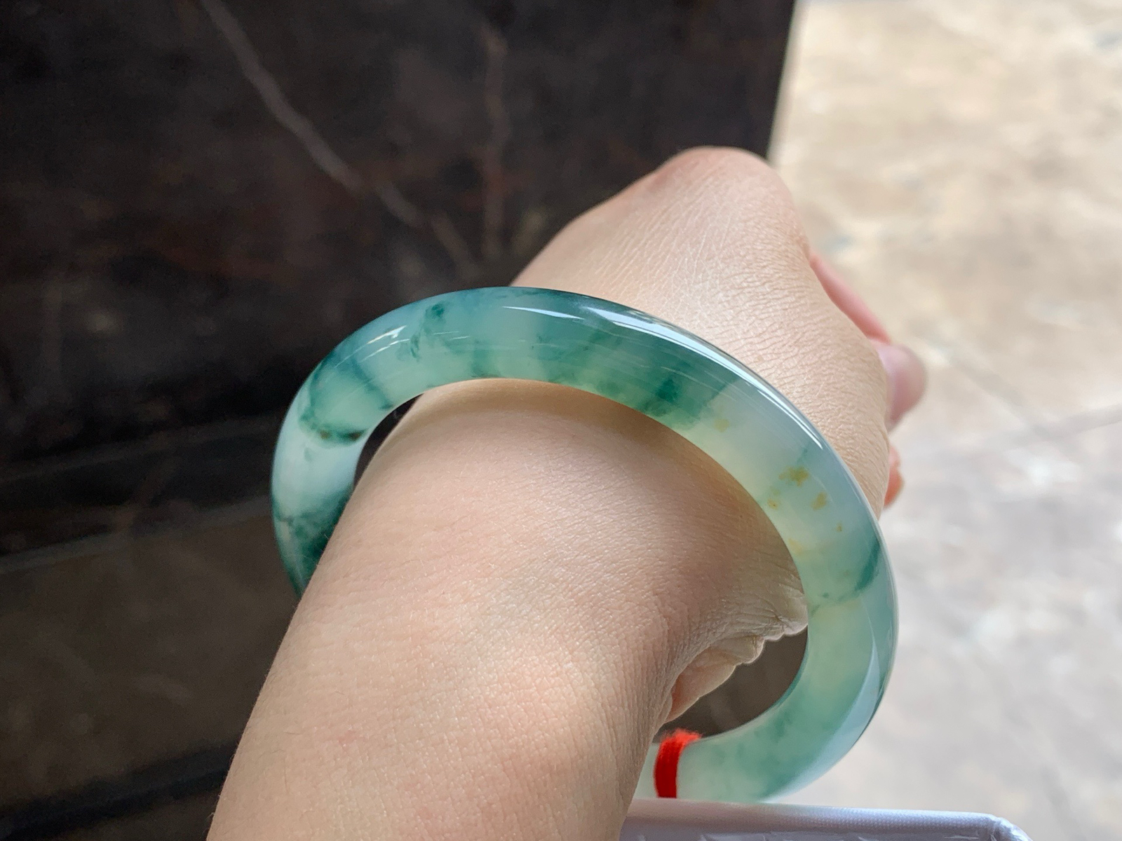 53.5-9

蓝花圆条手镯^_^飘花鲜艳