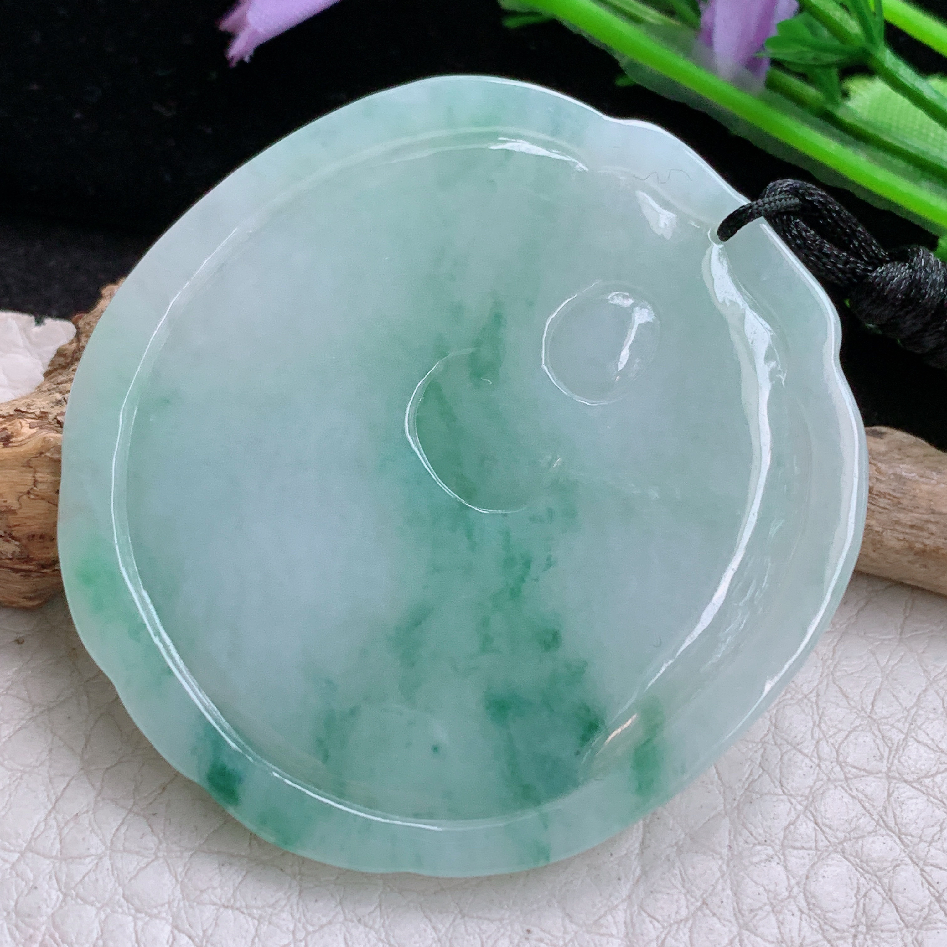 f8实拍51.5*48.6*5.6缅甸天然翡翠飘花文殊观音菩萨吊坠生肖守护神项坠