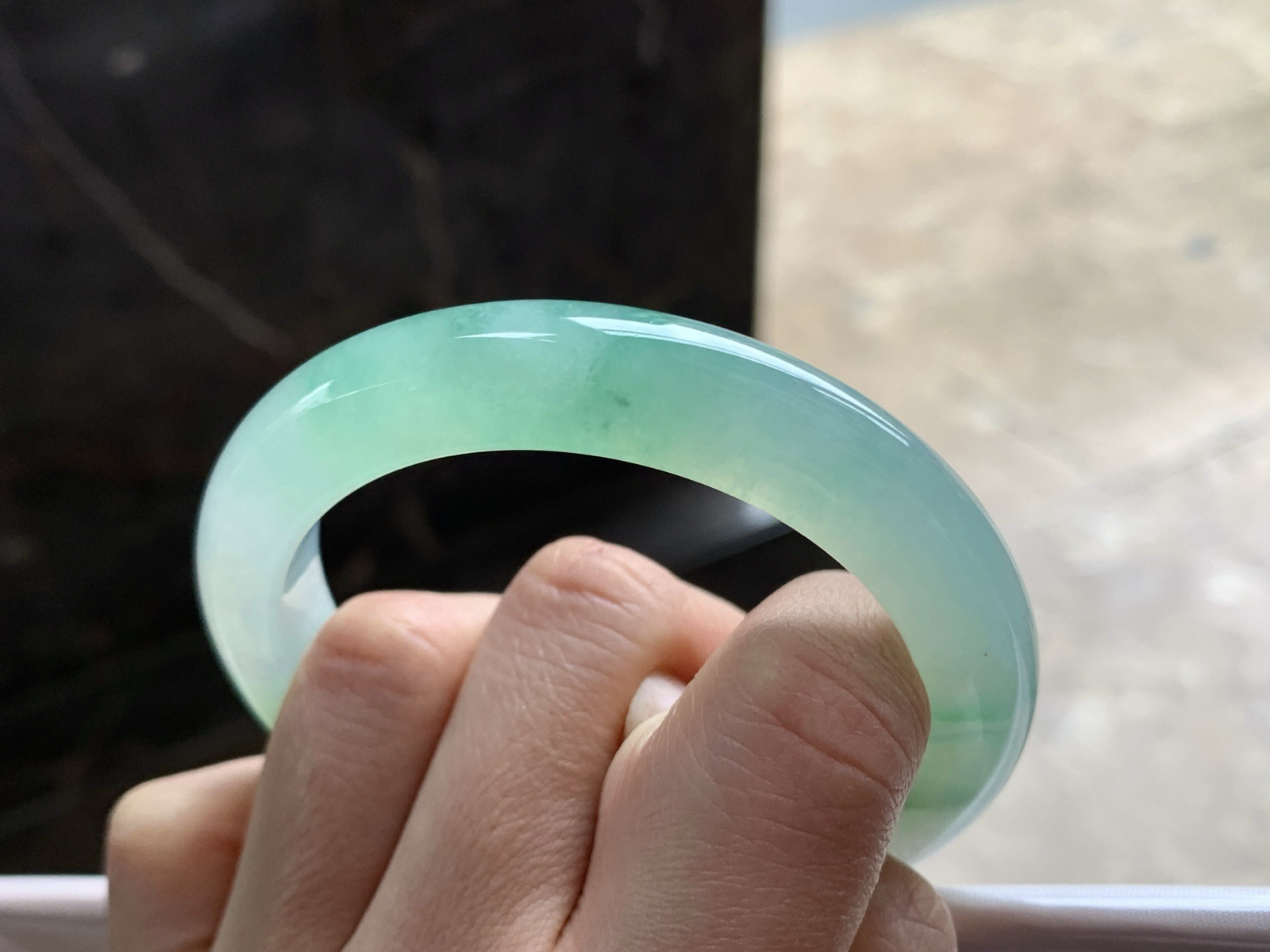 54-10.9-8.8

飘绿手镯^_^清新冰透 色阳