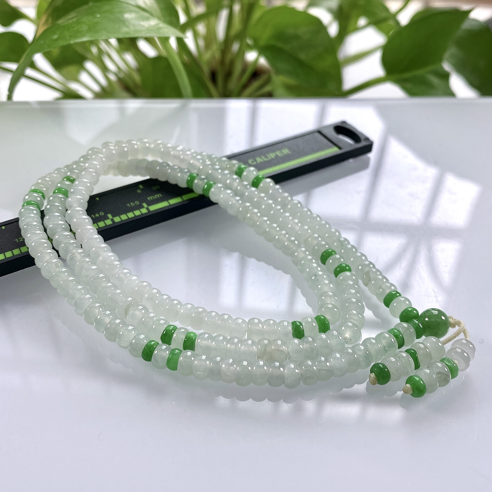 缅甸天然翡翠A货，冰种双彩算盘珠项链手链，尺寸：5.5/3mm，长度730mm，重量：43.19g