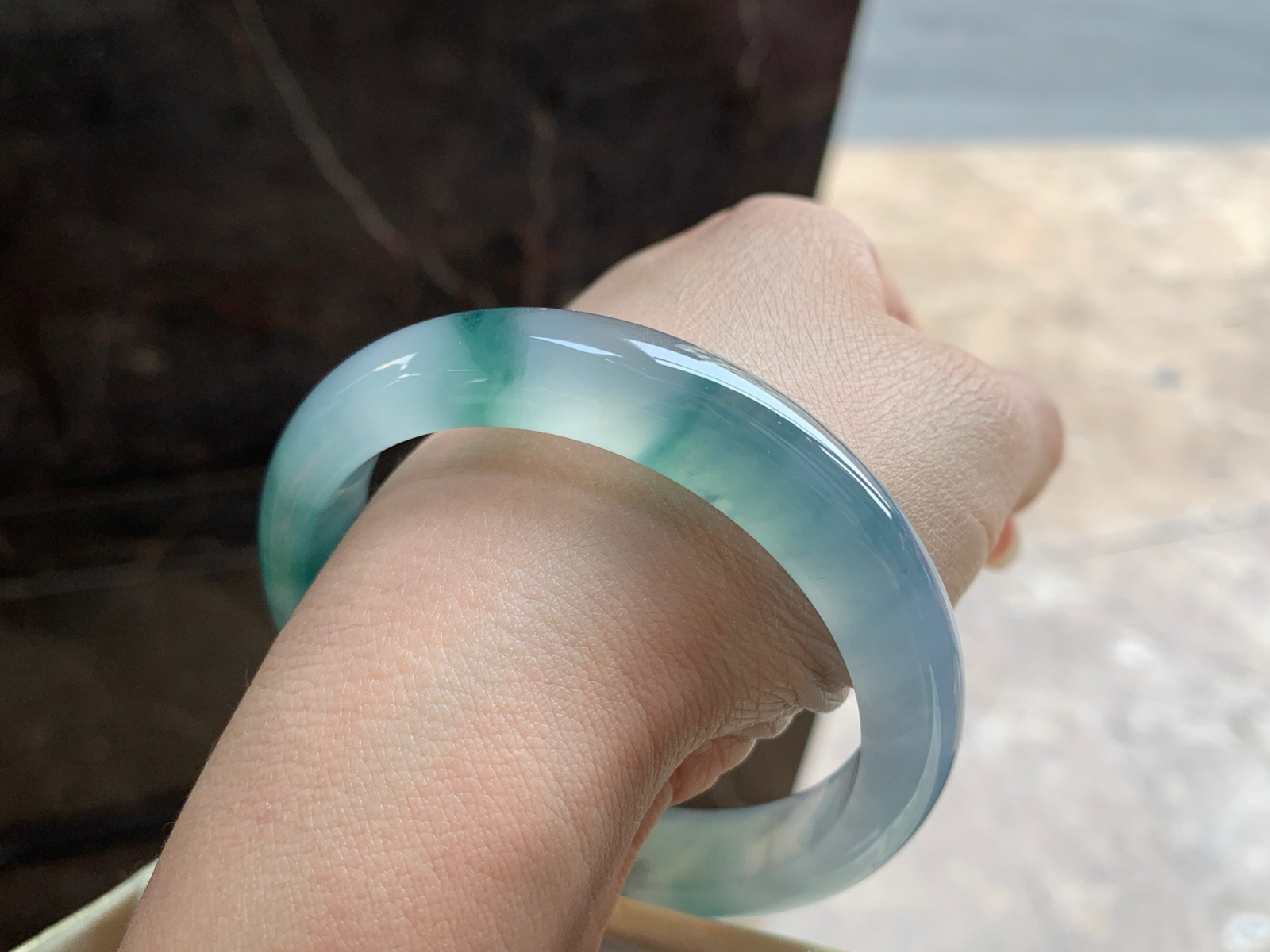 57-12.4-8.3

冰种蓝花手镯^_^飘花灵韵