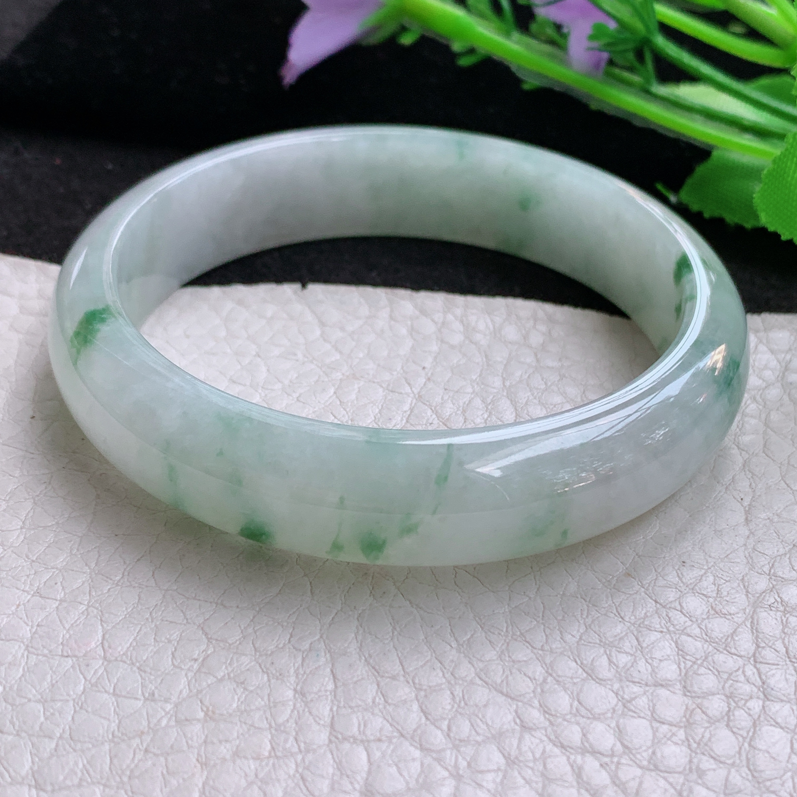ee实拍58*13.9**7.6轮胎镯 天然缅甸翡翠A货胶感冰飘花宽边玉手环
