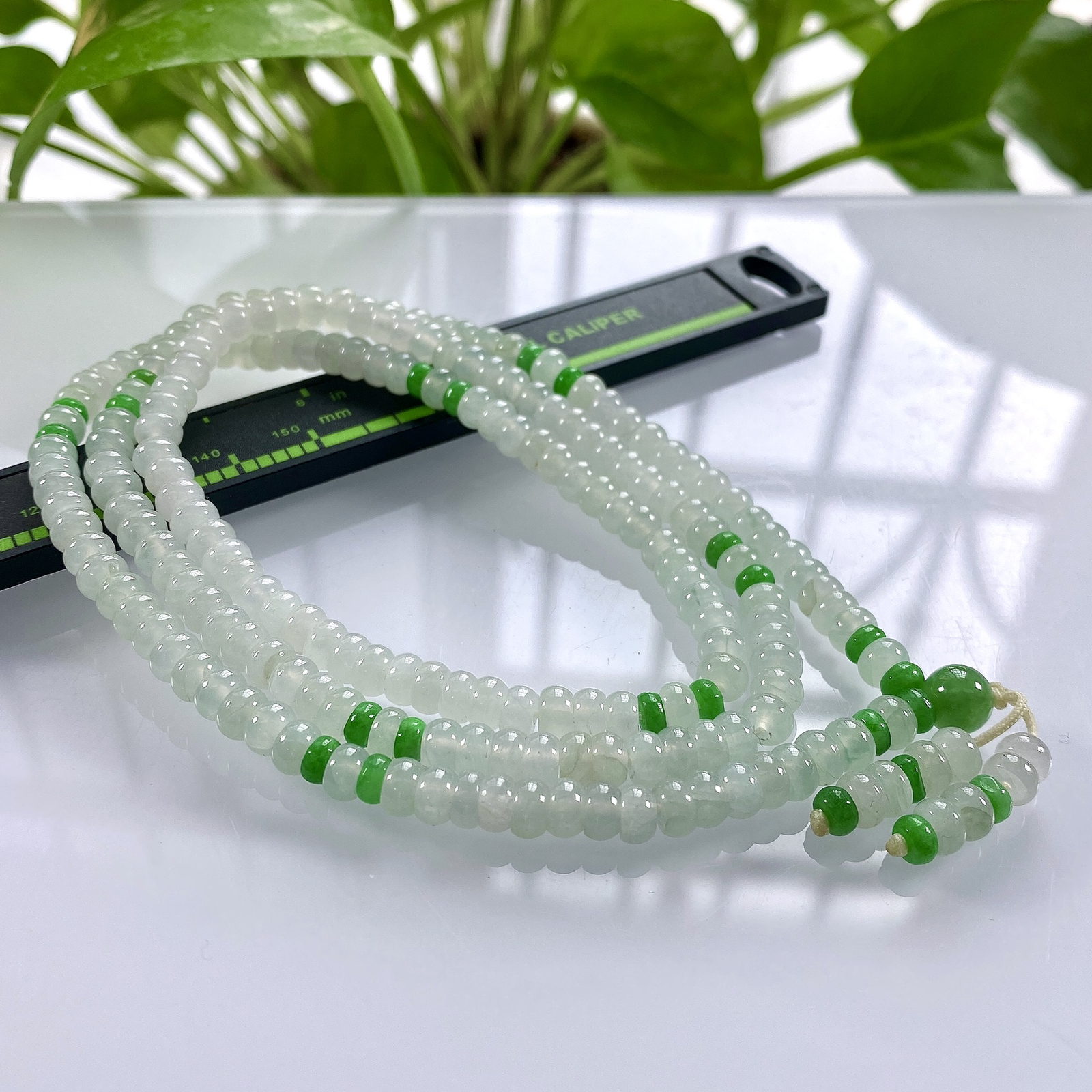 缅甸天然翡翠A货，冰种双彩算盘珠项链手链，尺寸：5.5/3mm，长度730mm，重量：43.19g