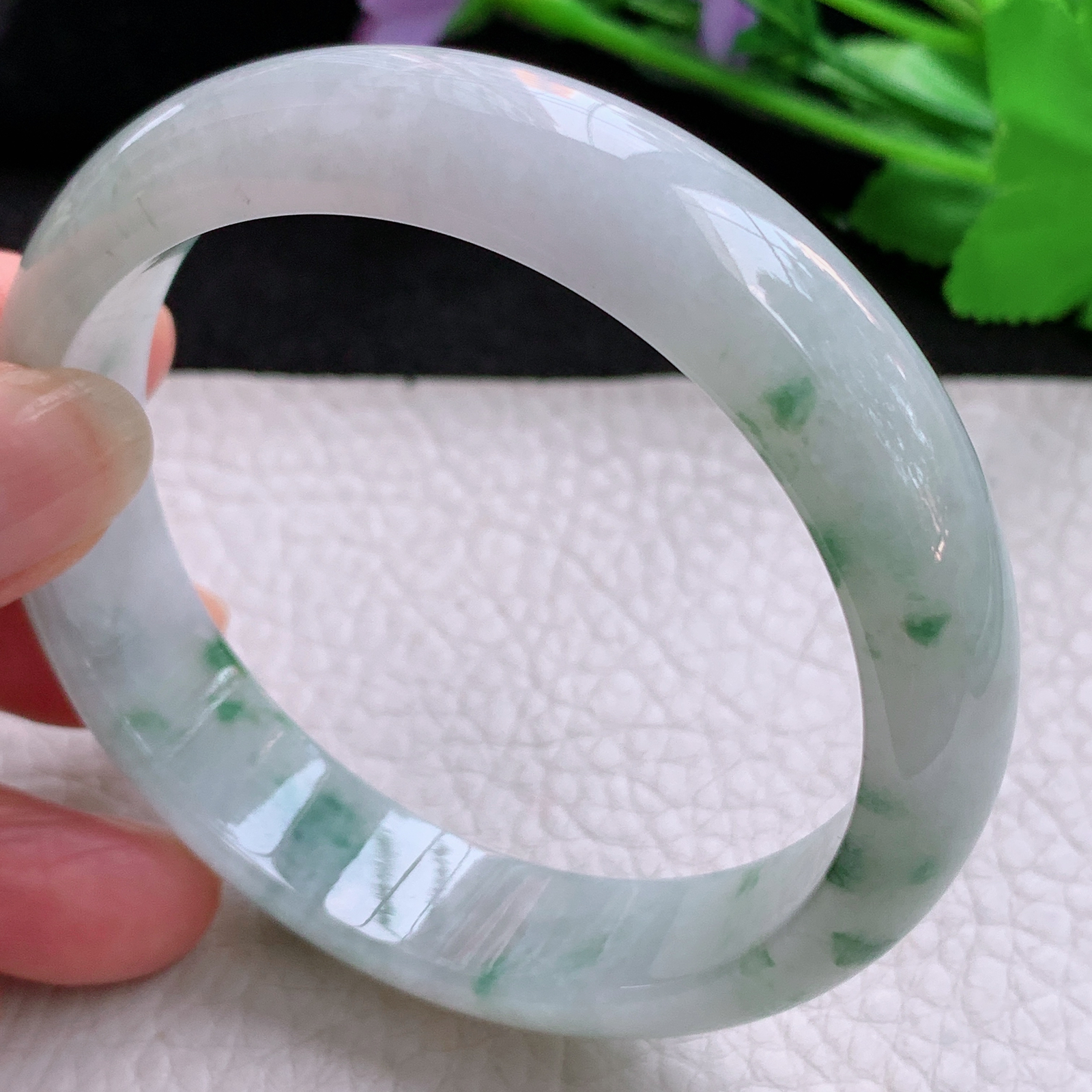 ee实拍58*13.9**7.6轮胎镯 天然缅甸翡翠A货胶感冰飘花宽边玉手环