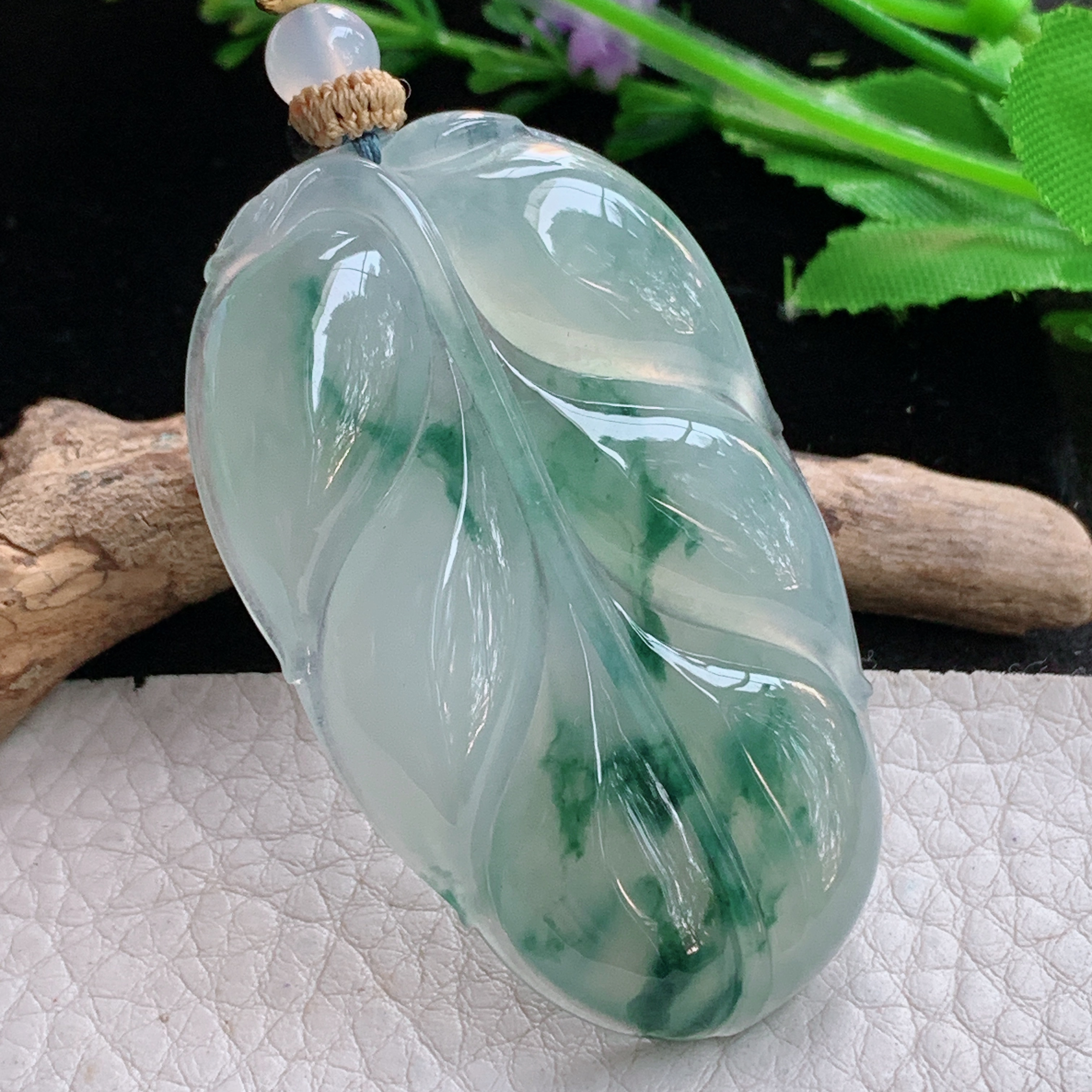 gp 实拍54.3*33.2*6缅甸天然翡翠冰种飘花叶子吊坠金枝玉叶玉坠