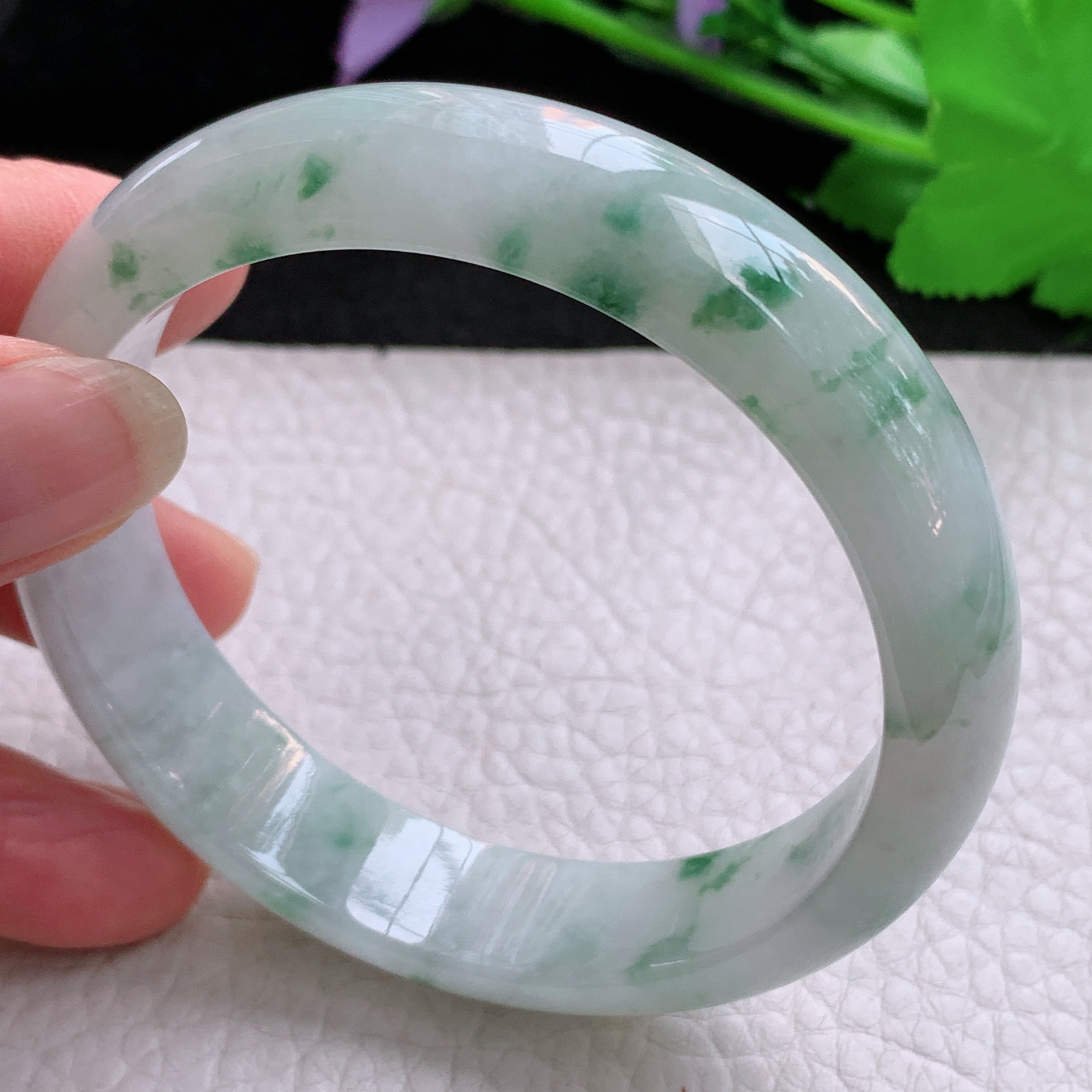 ee实拍58*13.9**7.6轮胎镯 天然缅甸翡翠A货胶感冰飘花宽边玉手环