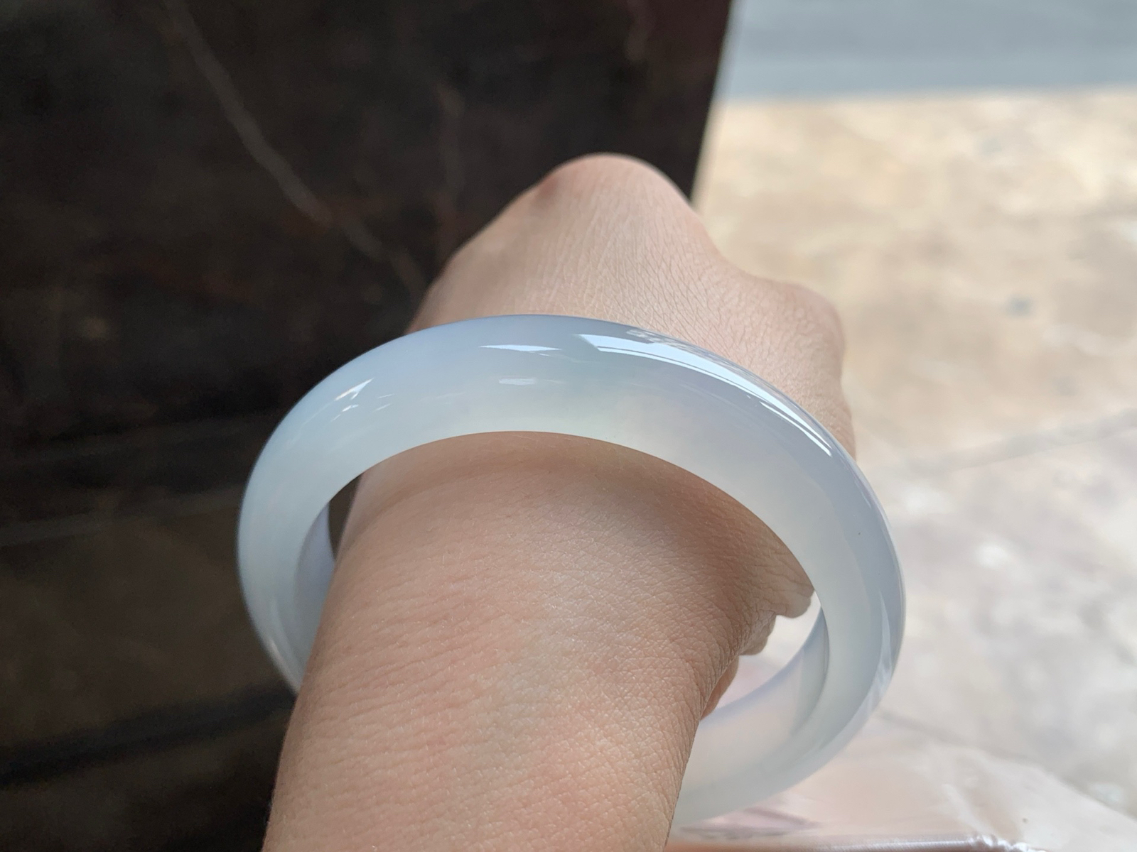 56.5-12.9-7.8

冰种手镯^_^清新冰透 白月光