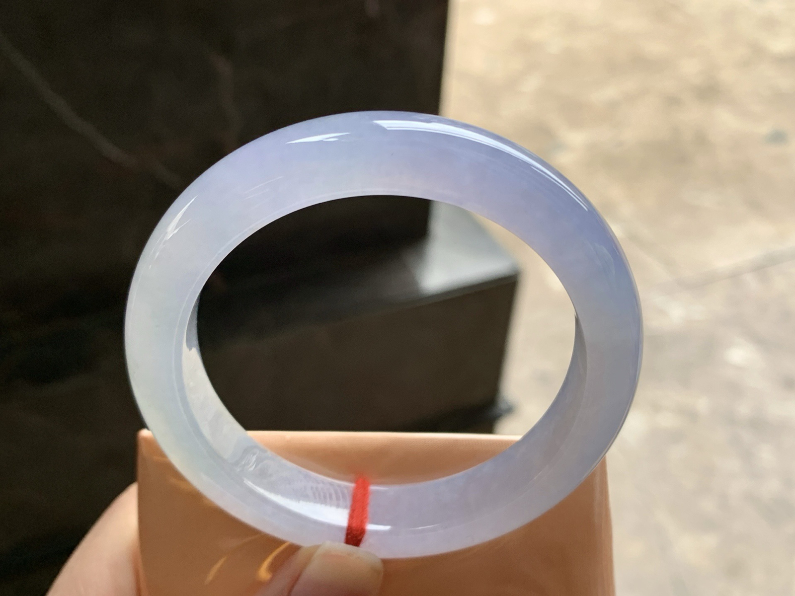 54.5-11.2-8.6

冰紫手镯^_^清新冰透