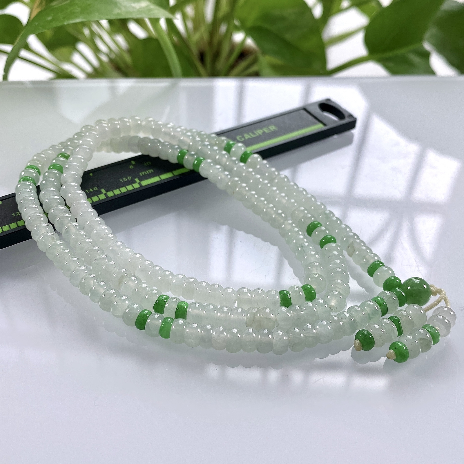 缅甸天然翡翠A货，冰种双彩算盘珠项链手链，尺寸：5.5/3mm，长度730mm，重量：43.19g