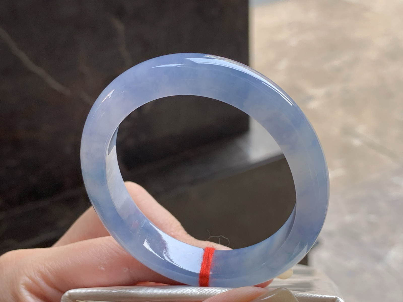 冰紫花贵妃镯
水润独特 55.2/11.7/7.9mm