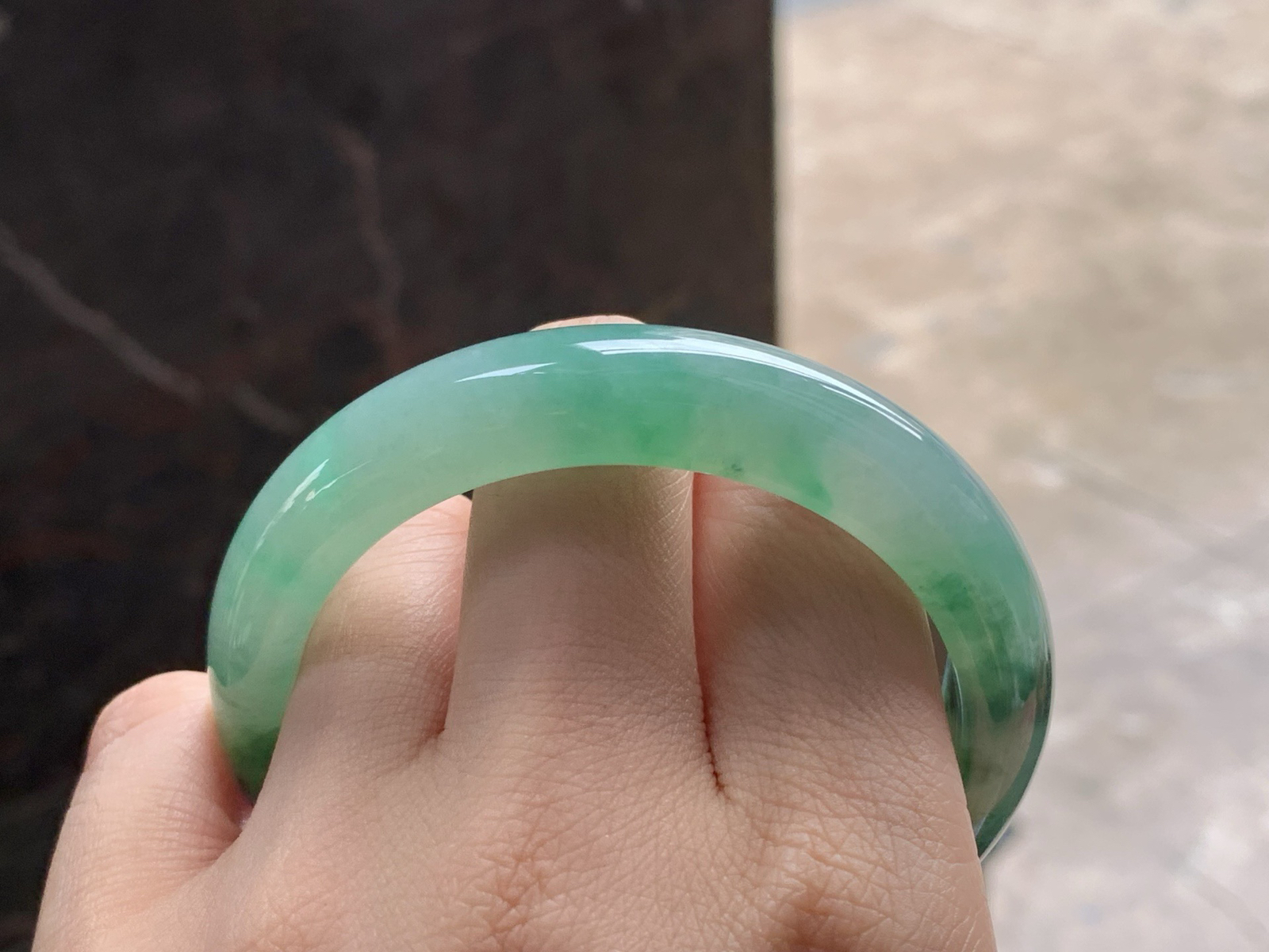 冰飘色手镯
种好水润 55/12.6/8.2mm