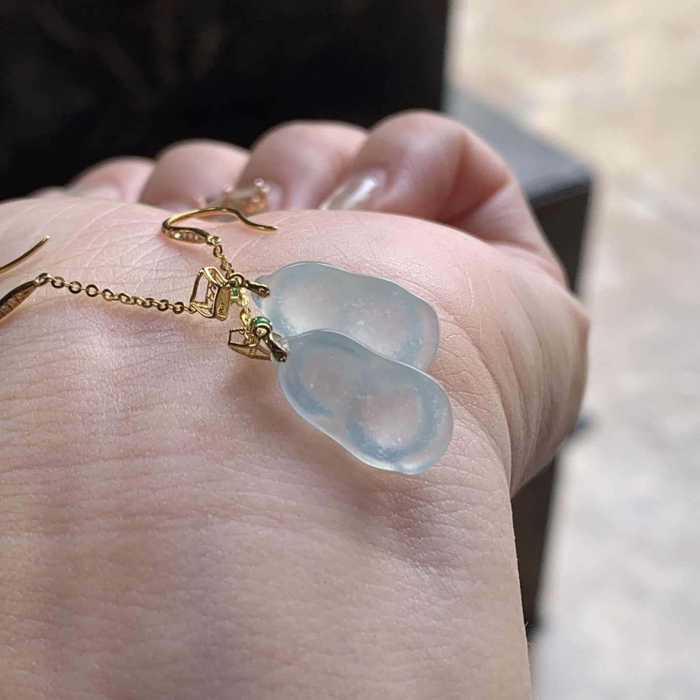 冰种福豆耳坠
种好水足 真金镶嵌