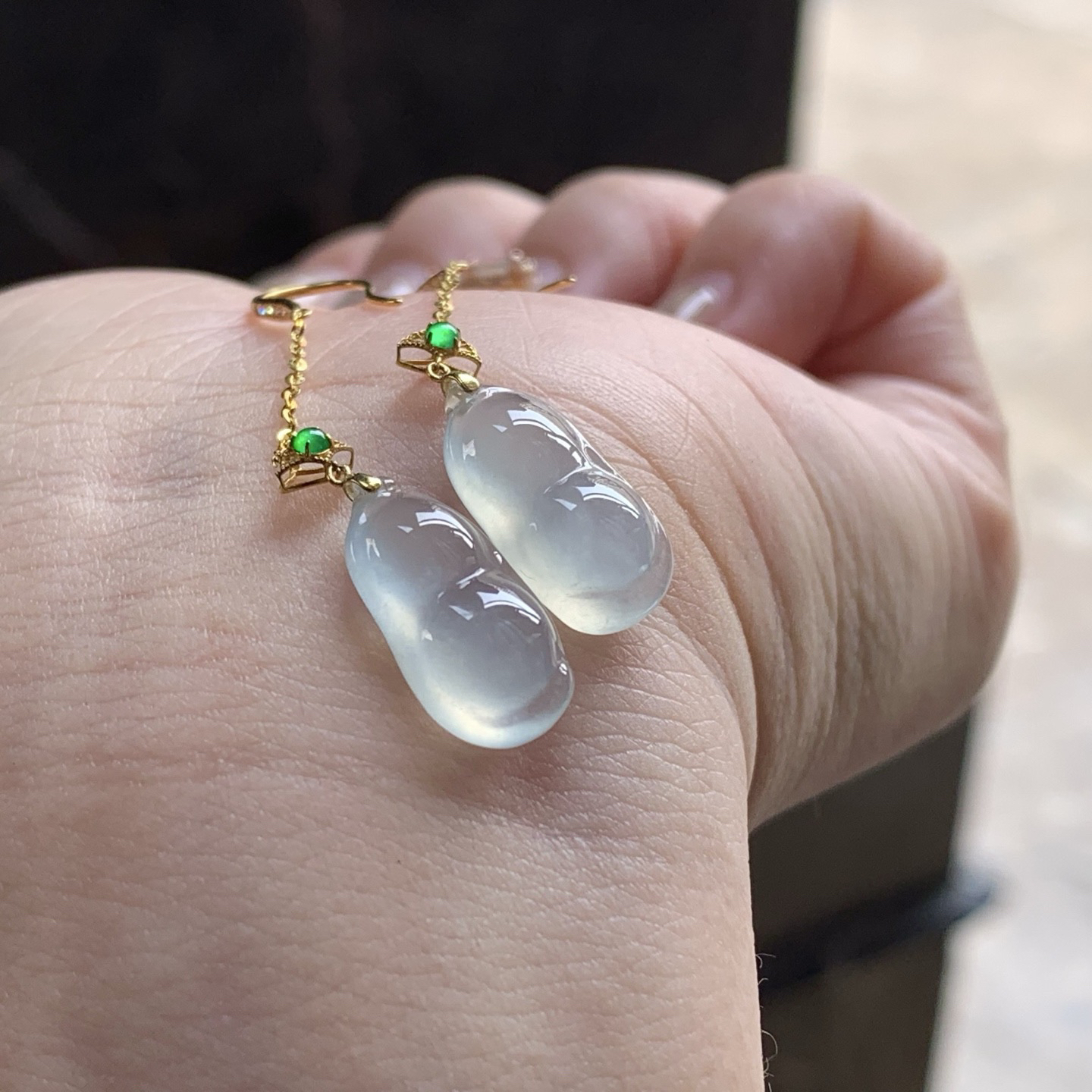 冰种福豆耳坠
种好水足 真金镶嵌