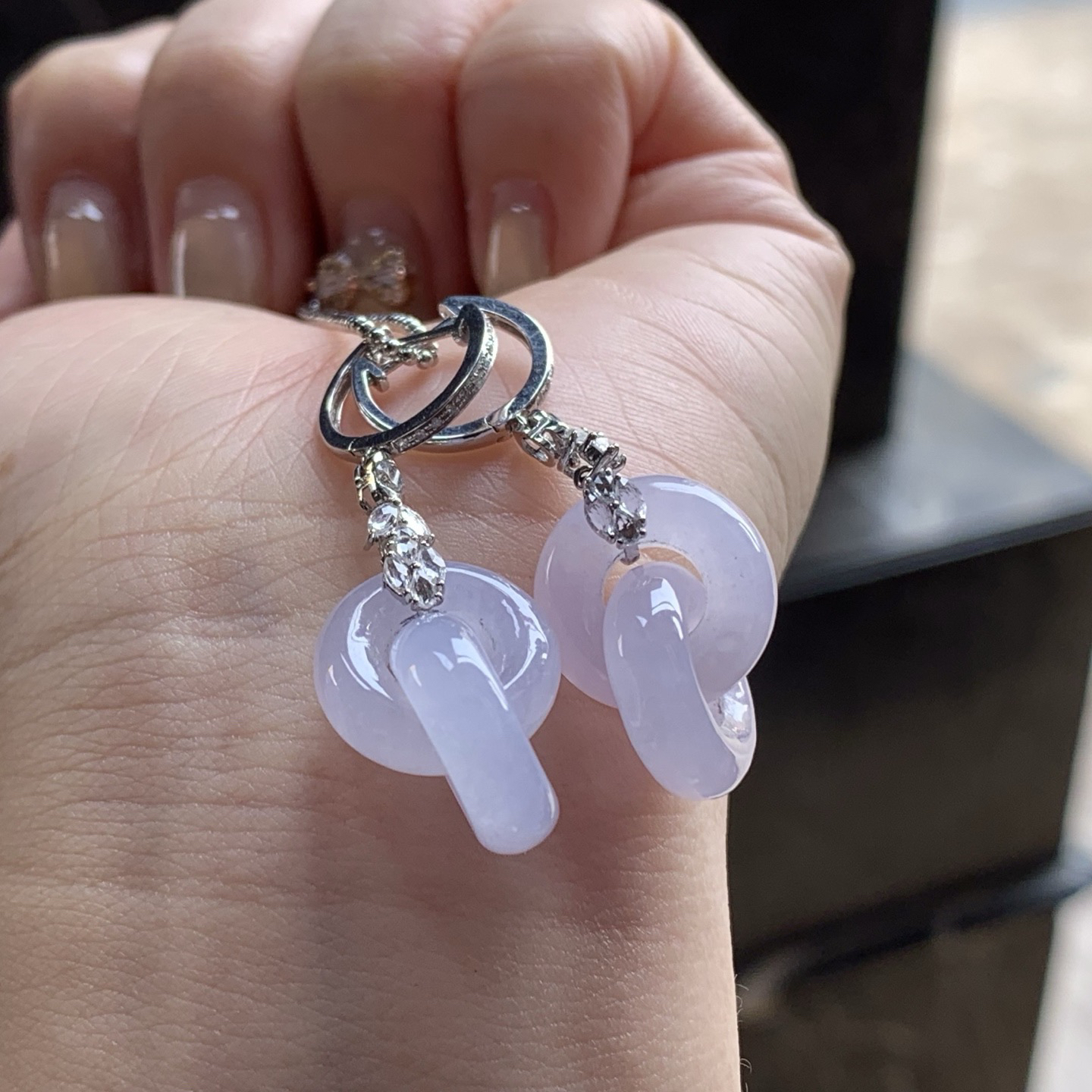 冰种时来运转耳坠
种好水足 真金镶嵌