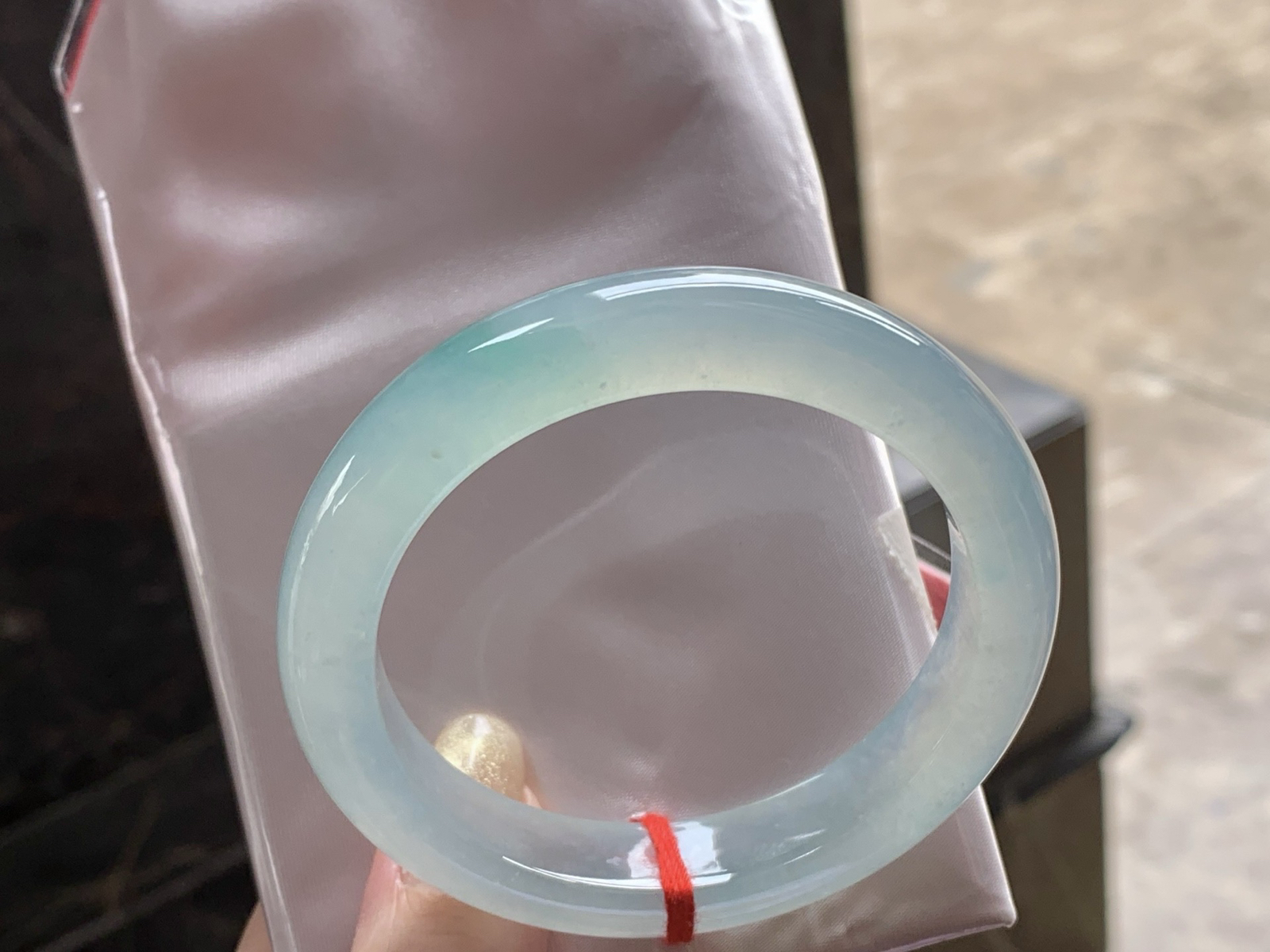 冰种手镯
种好水足 56.2/11.8/9mm