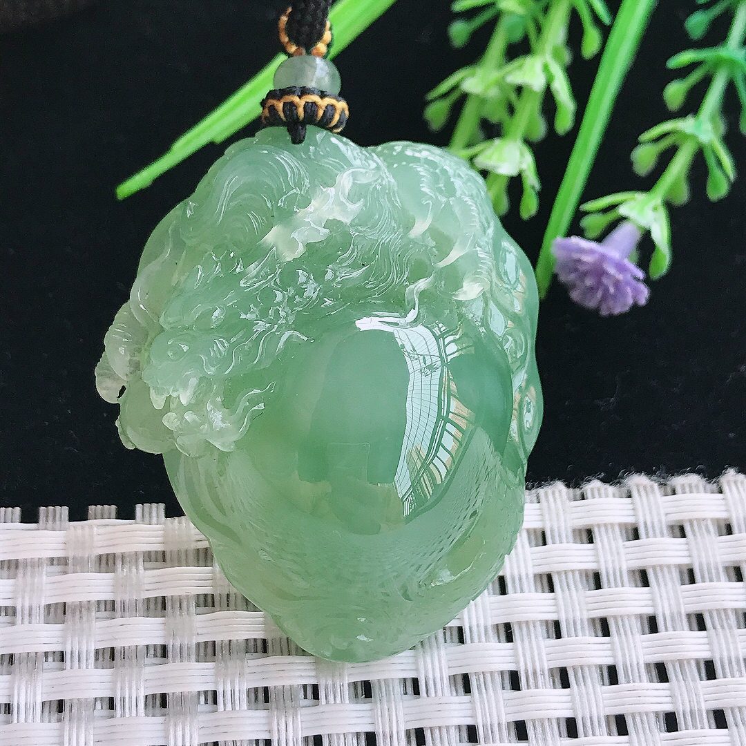 实拍A货翡翠44/37.6/16.3老坑冰胶果冻冰晴绿龙行天下吊坠翡翠龙牌挂件