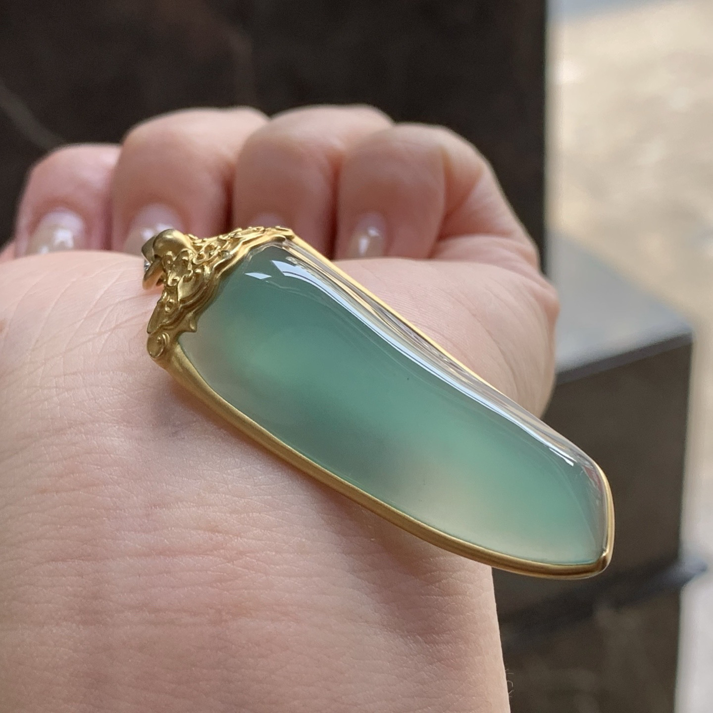 冰晴随形挂坠
种老 真金镶嵌