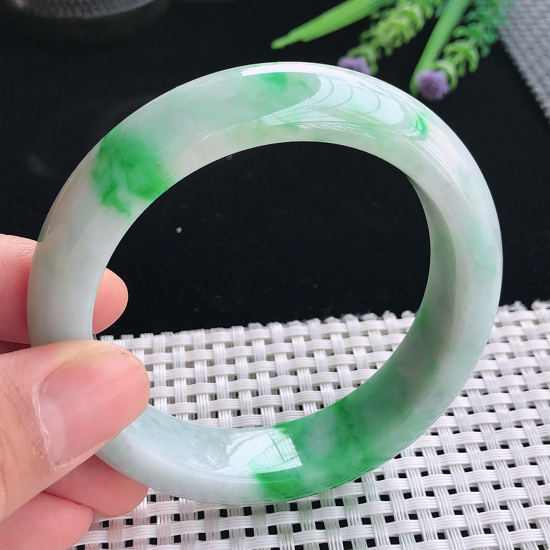 实拍天然翡翠57.5/15/9.6老坑精美温润辣阳绿手镯翡翠玉镯手环