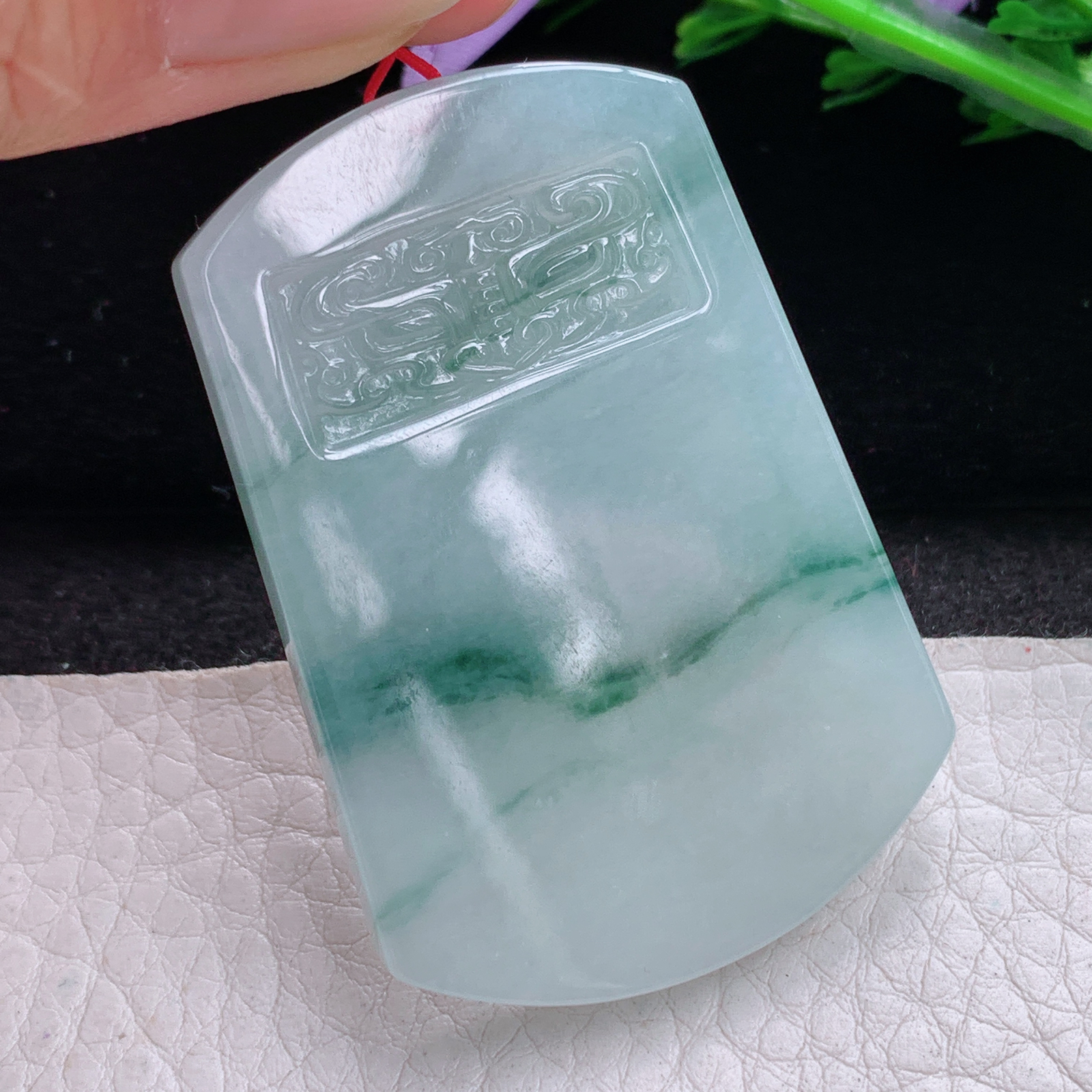 ktj实拍52*35*5.8缅甸天然翡翠冰飘花怀古雕平安无事牌 素面牌玉项坠 玉挂件