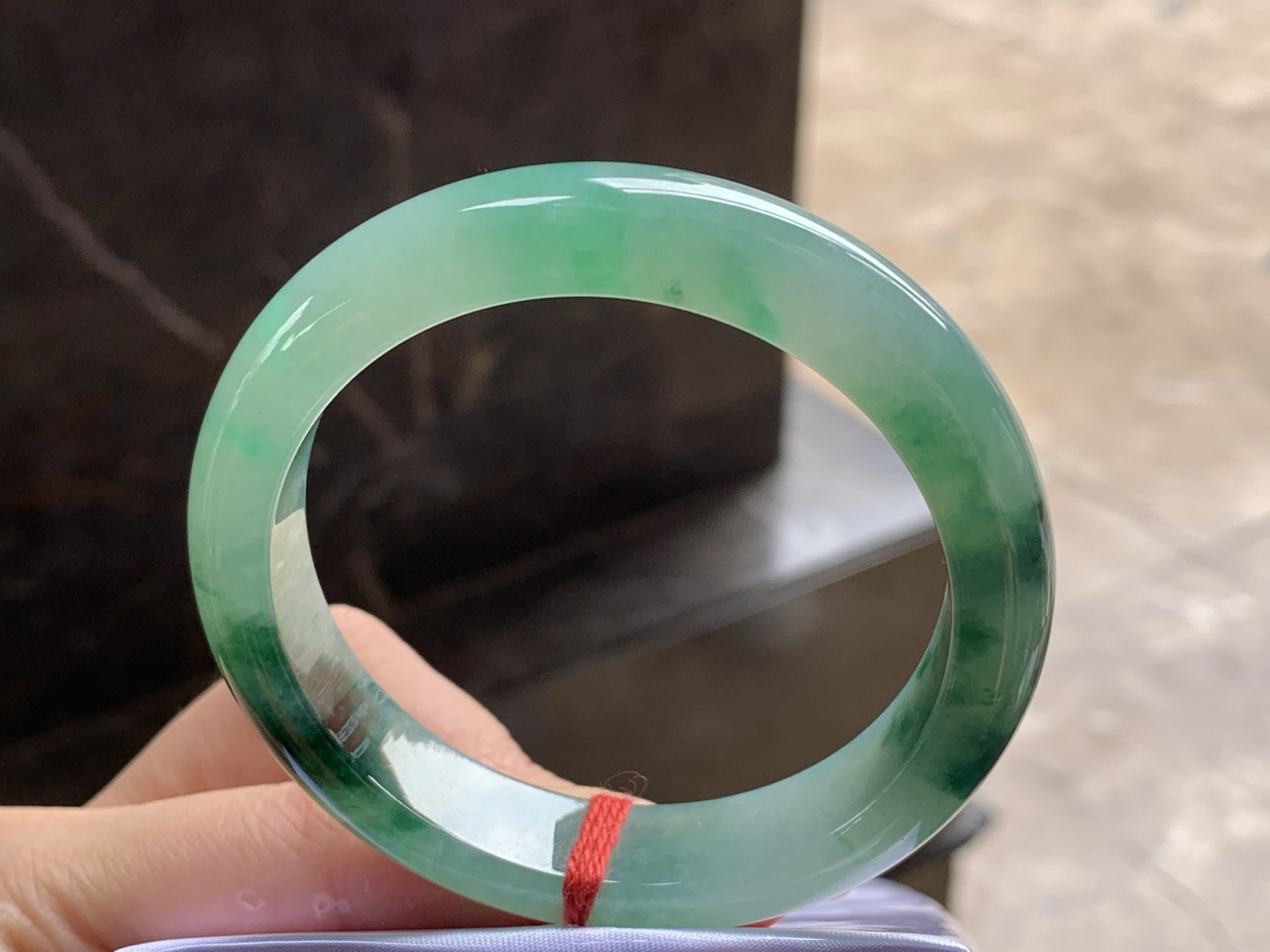 冰飘色手镯
种好水润 55/12.6/8.2mm