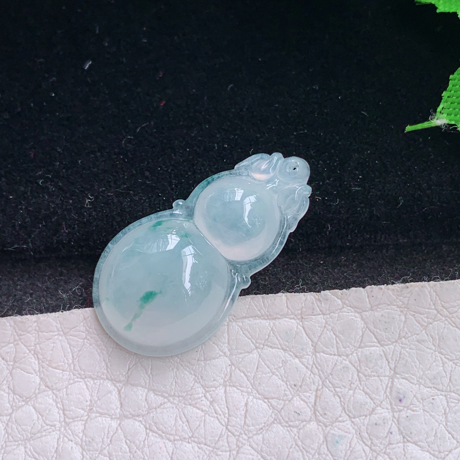 gp实拍26.7*14*6缅甸天然翡翠冰飘花饱满葫芦玉吊坠 宝宝款玉葫芦挂件