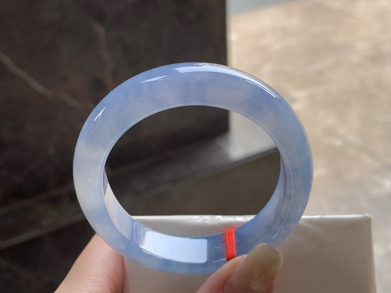 冰紫花贵妃镯
水润独特 55.2/11.7/7.9mm