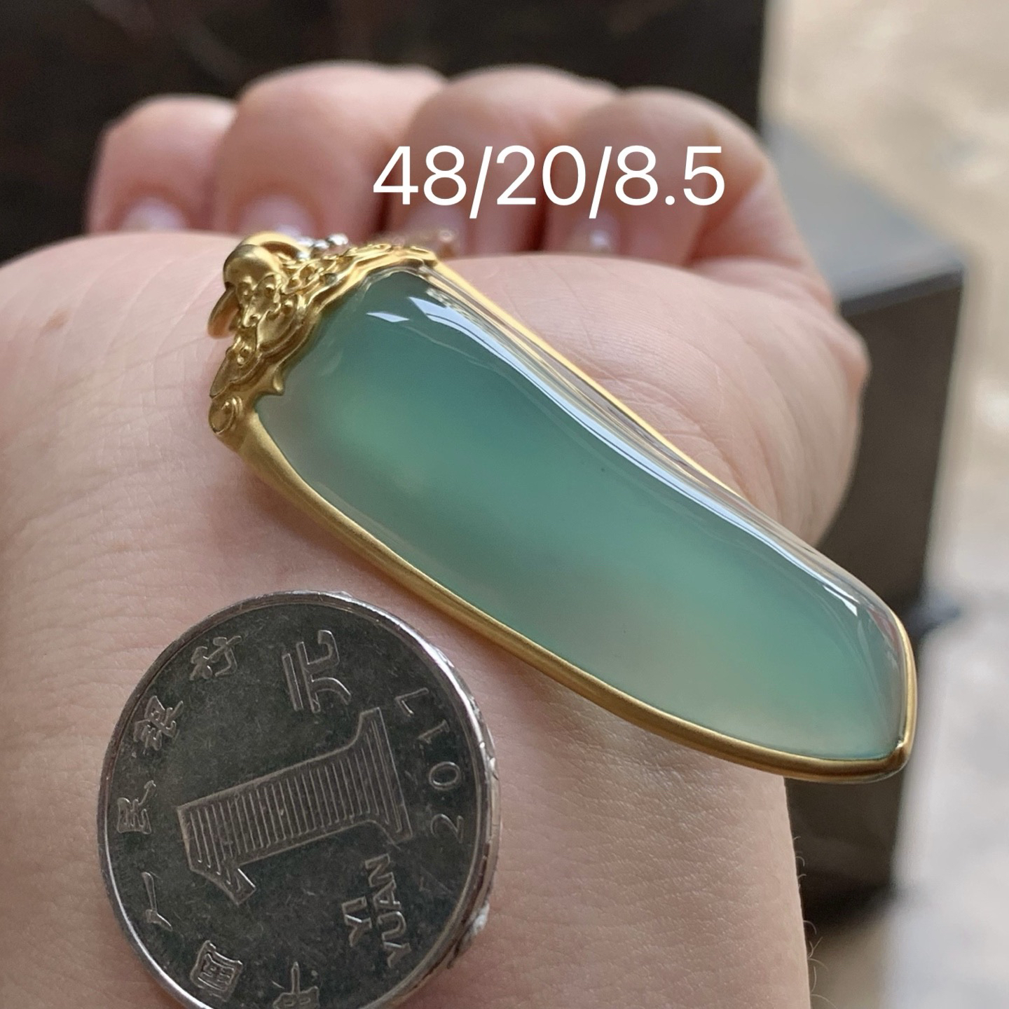 冰晴随形挂坠
种老 真金镶嵌