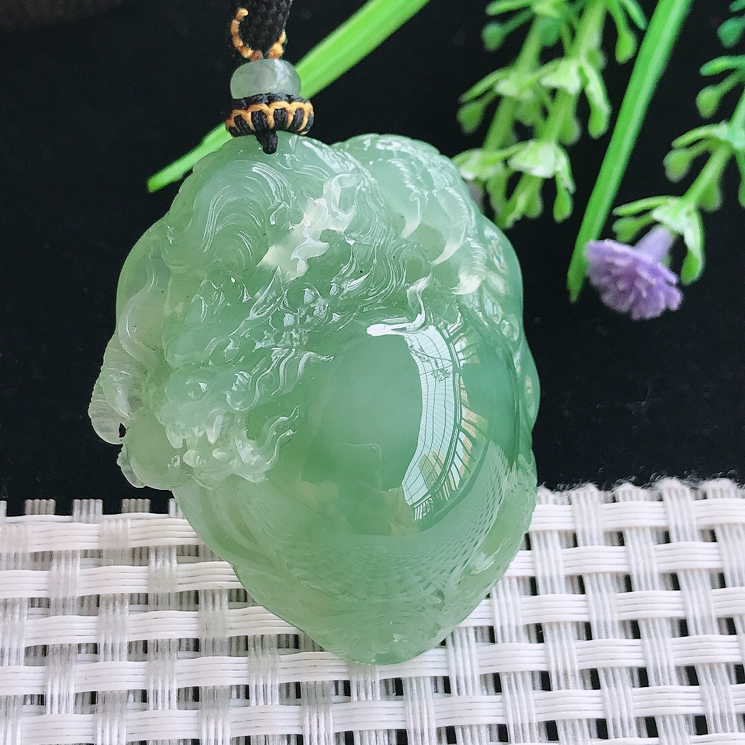 实拍A货翡翠44/37.6/16.3老坑冰胶果冻冰晴绿龙行天下吊坠翡翠龙牌挂件