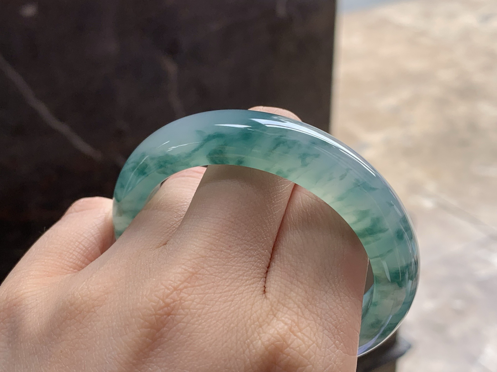 冰种飘花手镯
种好飘花灵动 51/12.5/8.1mm