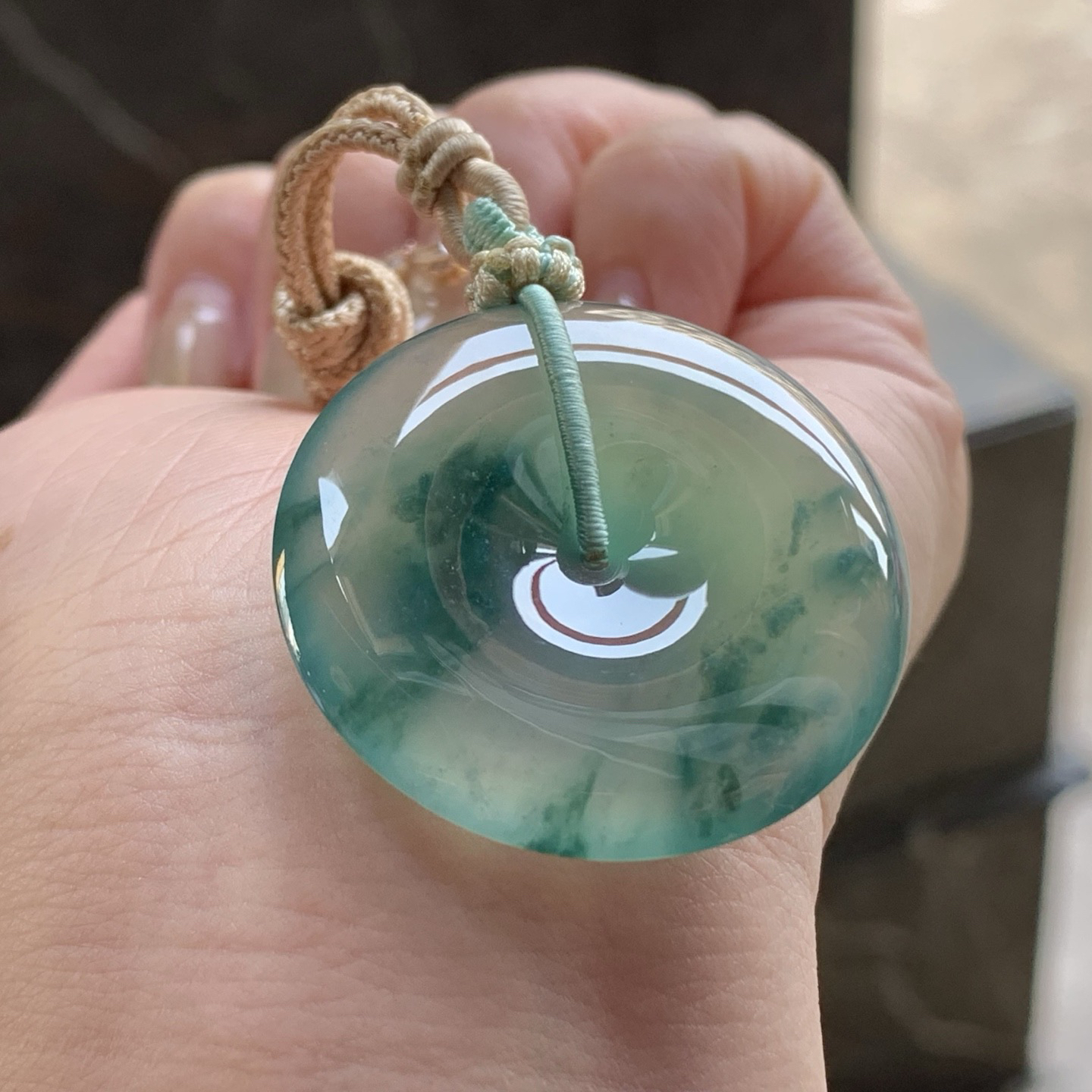 冰种飘花平安扣
底色漂亮 种好