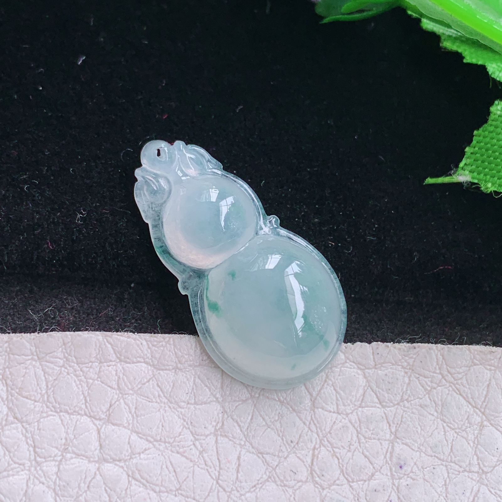 gp实拍26.7*14*6缅甸天然翡翠冰飘花饱满葫芦玉吊坠 宝宝款玉葫芦挂件